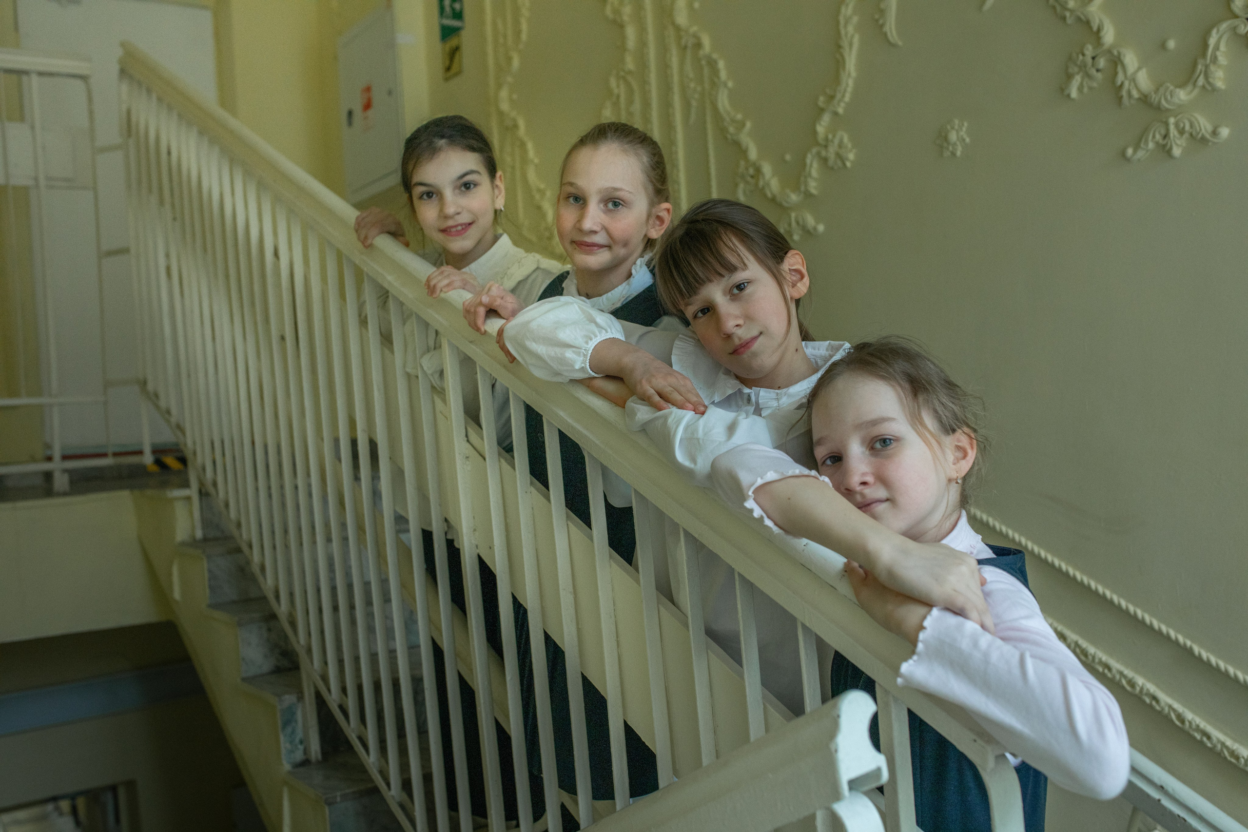 Фотографии из альбома для 4 класса. Семейный и детский фотограф Елена Коловицкова