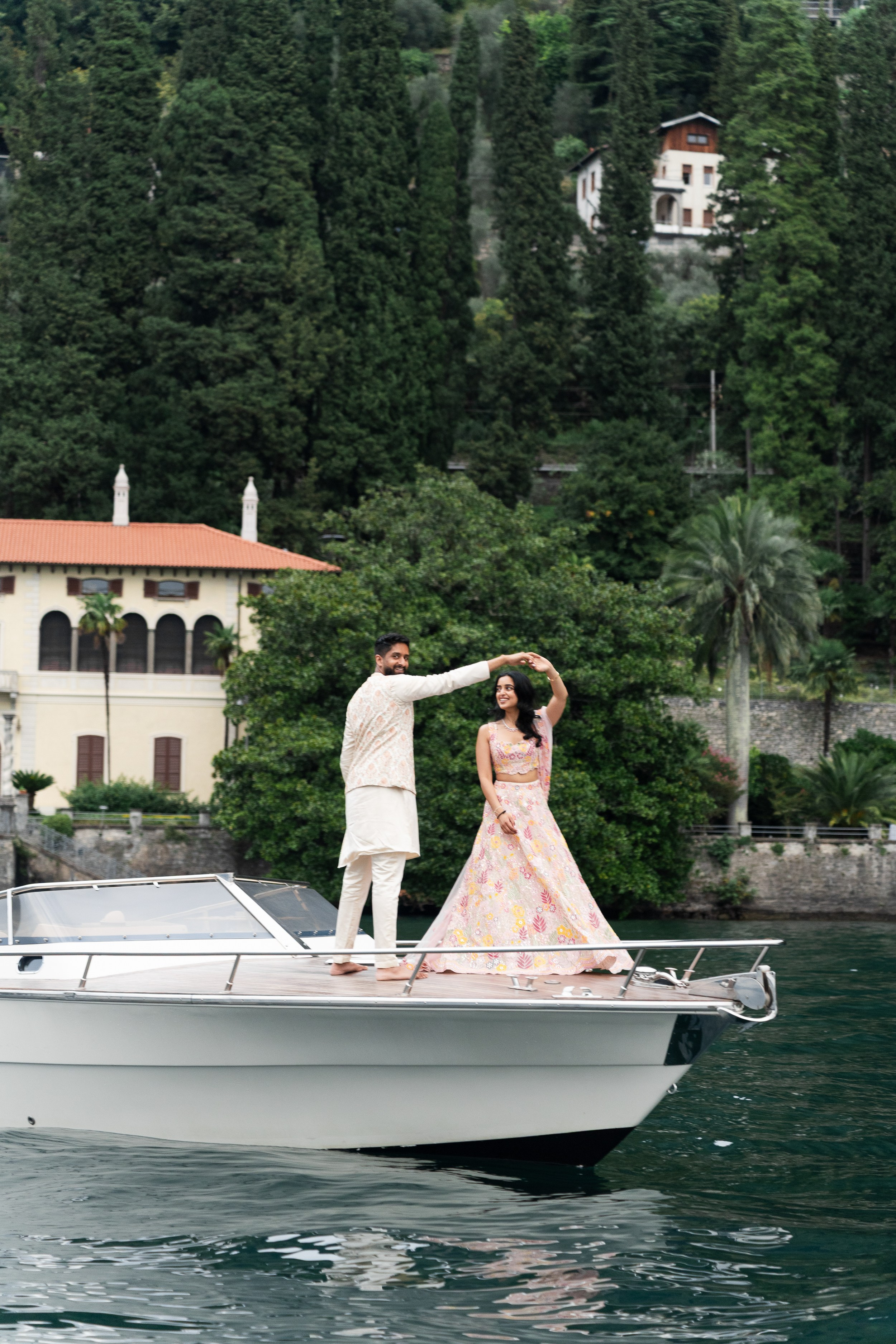Sraavya. Maria Anistratova | Destination Photographer, Videographer & Drone Pilot — Lake Como