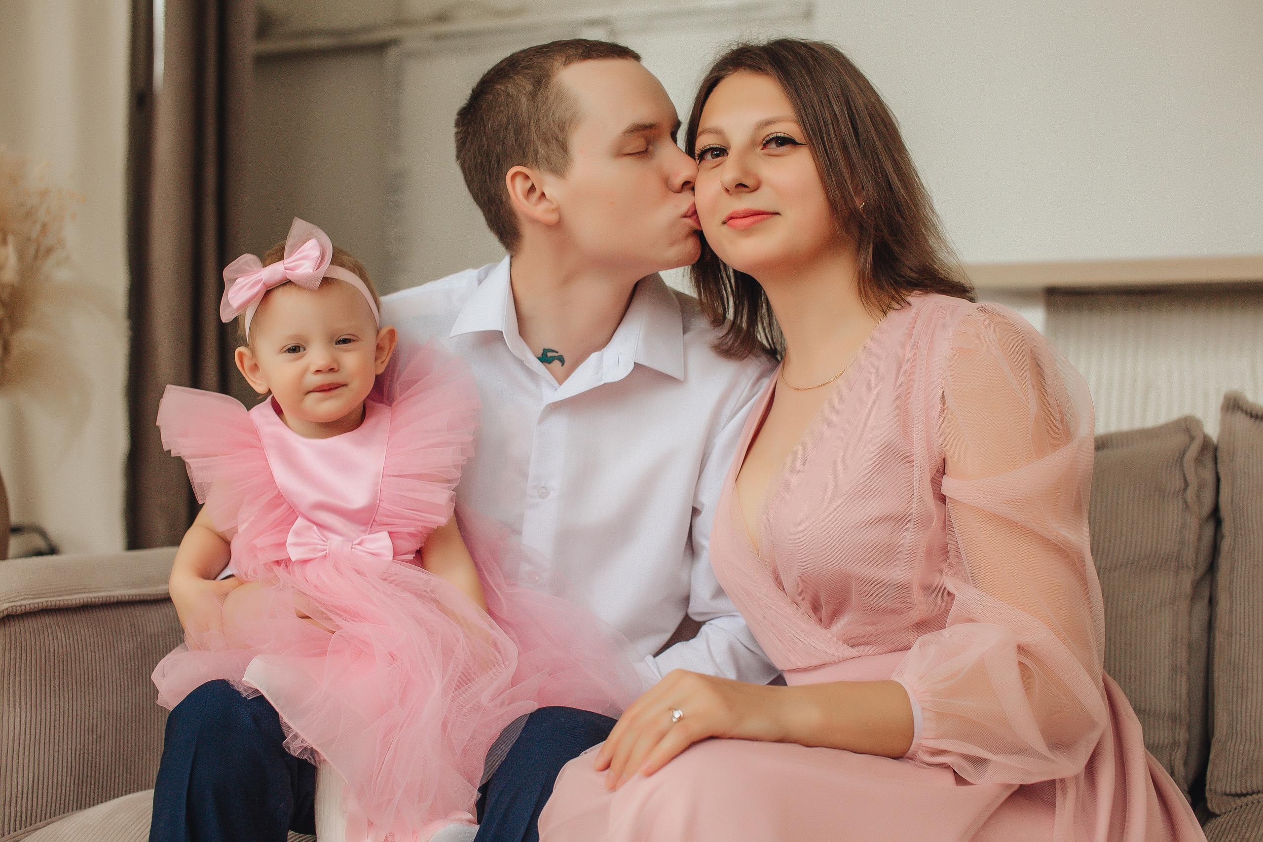 Алина + Коля + Алиса. Студия. Свадебный и семейный фотограф Пушкин Царское Село СПБ Питер Санкт-Петербург и Рязань Ольга Козлова