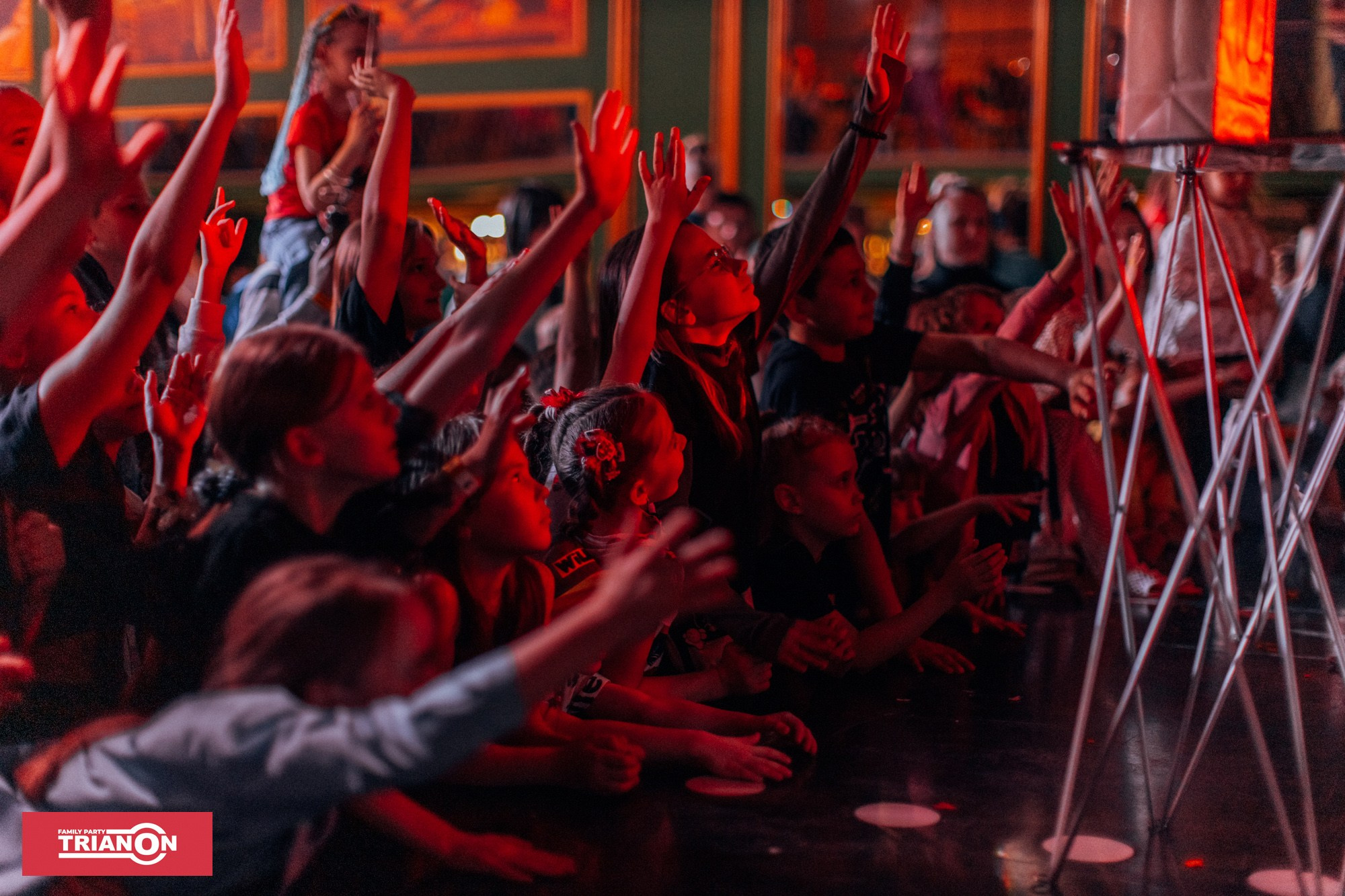 Семейная дискотека TRIANON. Фотограф Владимир Молоканов