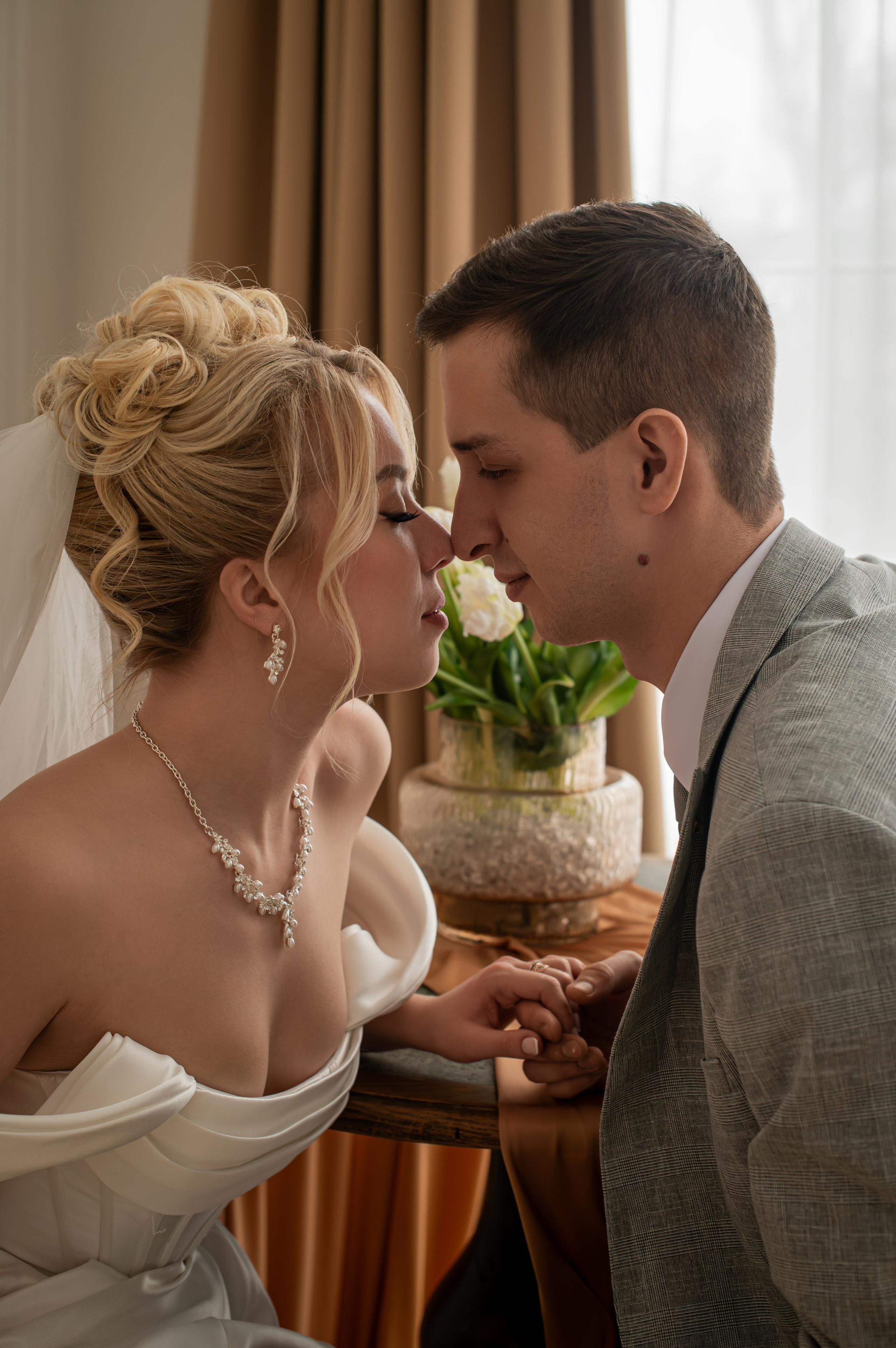 Съемка в студии, гостинице. Семейный и свадебный фотограф в Донецке Донская Анастасия