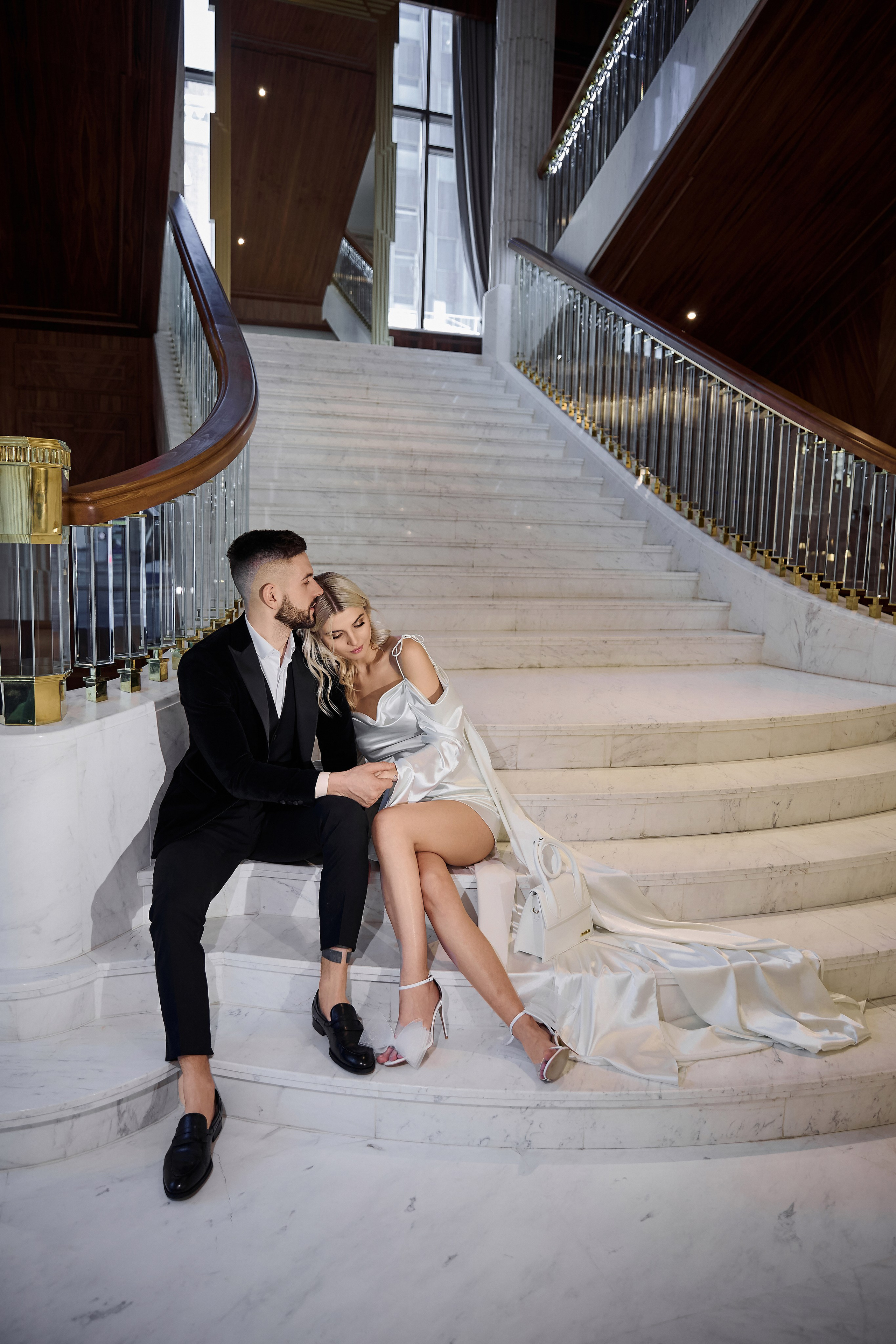 Виктория и Денис. Сборы в отеле «Marriott Imperial Plaza». Свадебный фотограф в Москве и Подмосковье