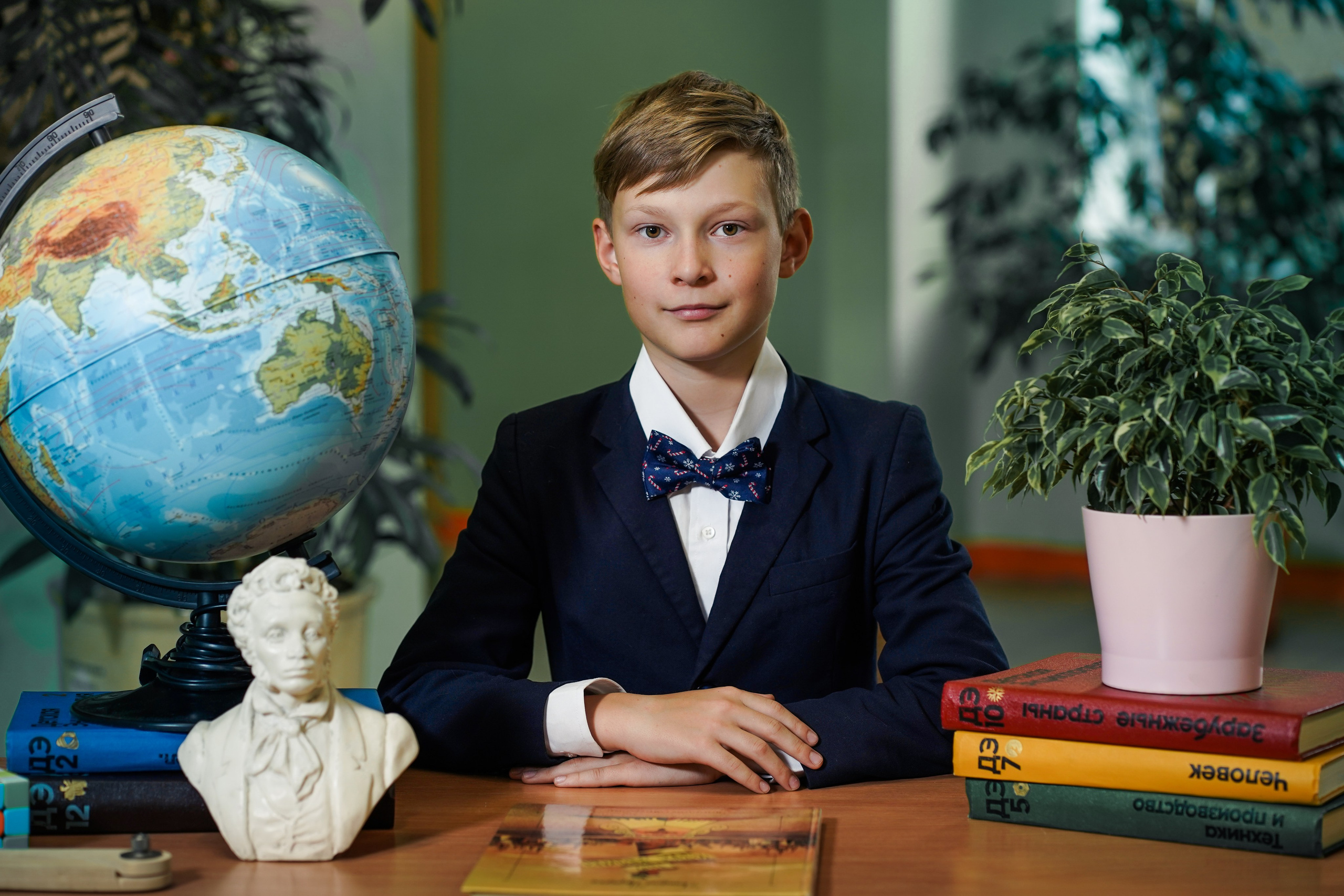 Выпускные альбомы, 4 класс Школа № 175 школьная фотосессия. Семейный и портретный фотограф в Екатеринбурге Анна Лобанова