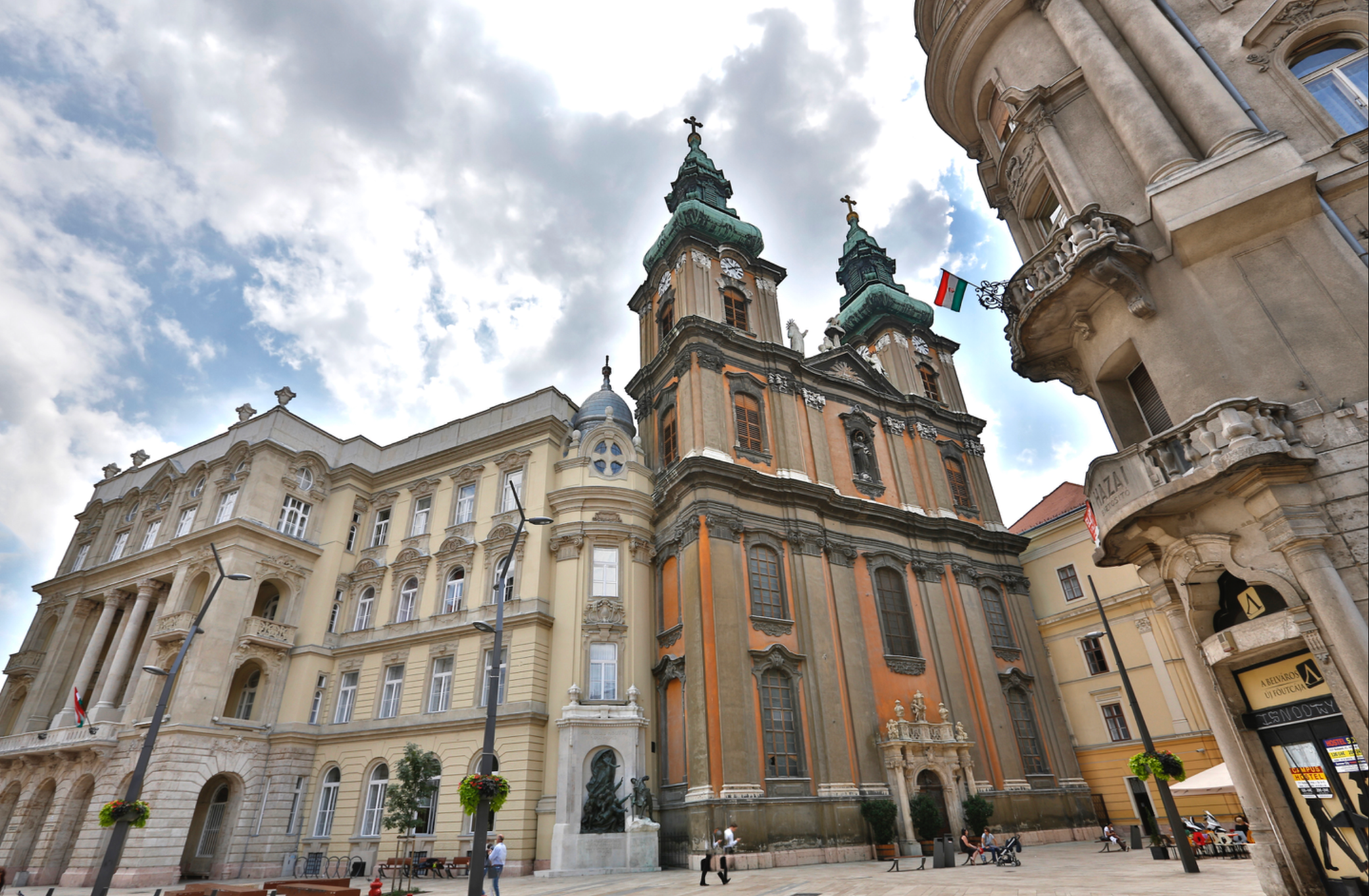 The best routes for photoshoots in Budapest. Photographer in Budapest  — Yura Knyazev