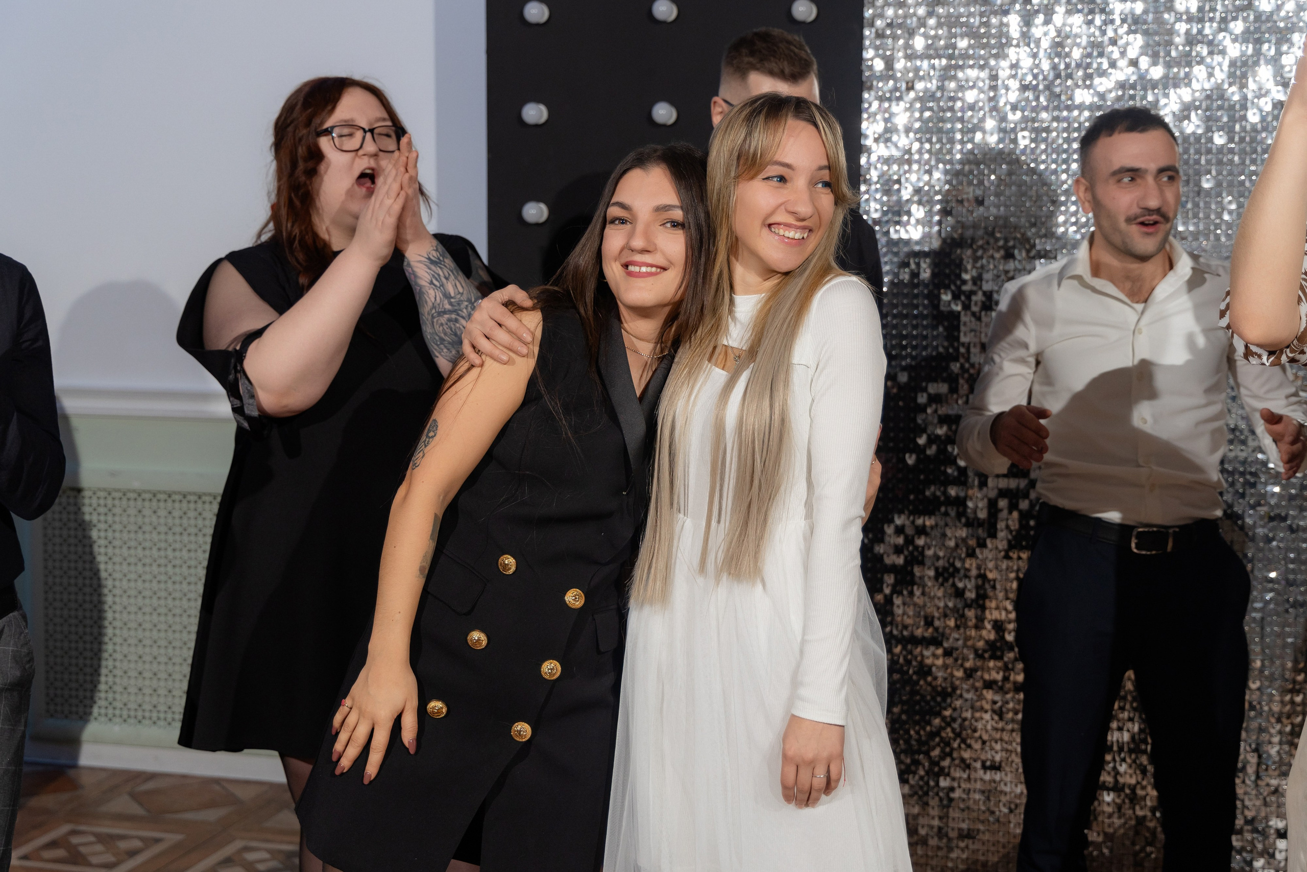 Корпоративная фотосъемка для кафе GARAGE | Новый год 2025 | Минск. Свадебный фотограф в Минске/Беларуси Сергей Спиридонов