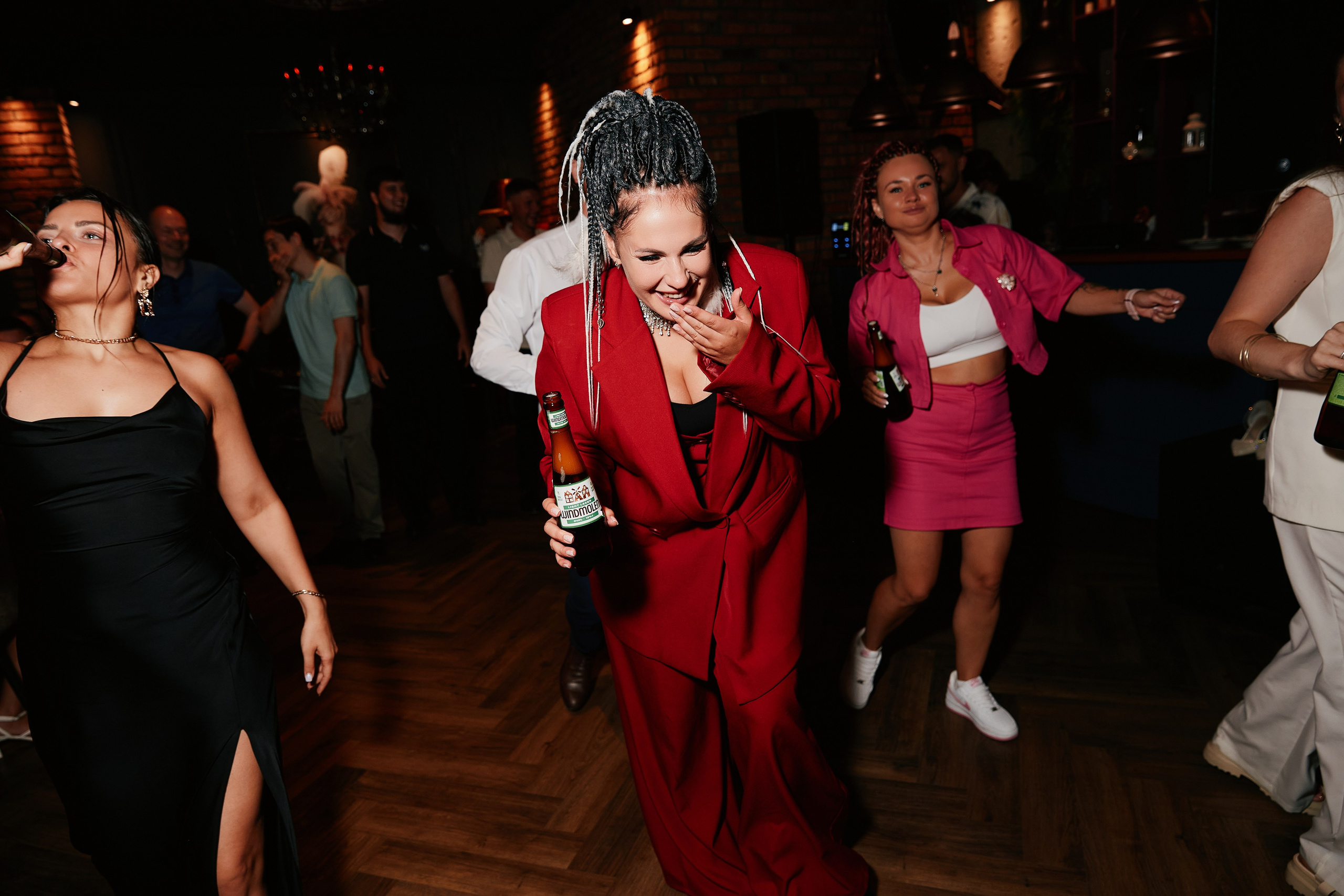 HOLIDAY IN AVRORA ROOM 10.08. Свадебный репортажный фотограф краснодар максим дремов дрёмов фотосессия студия цена