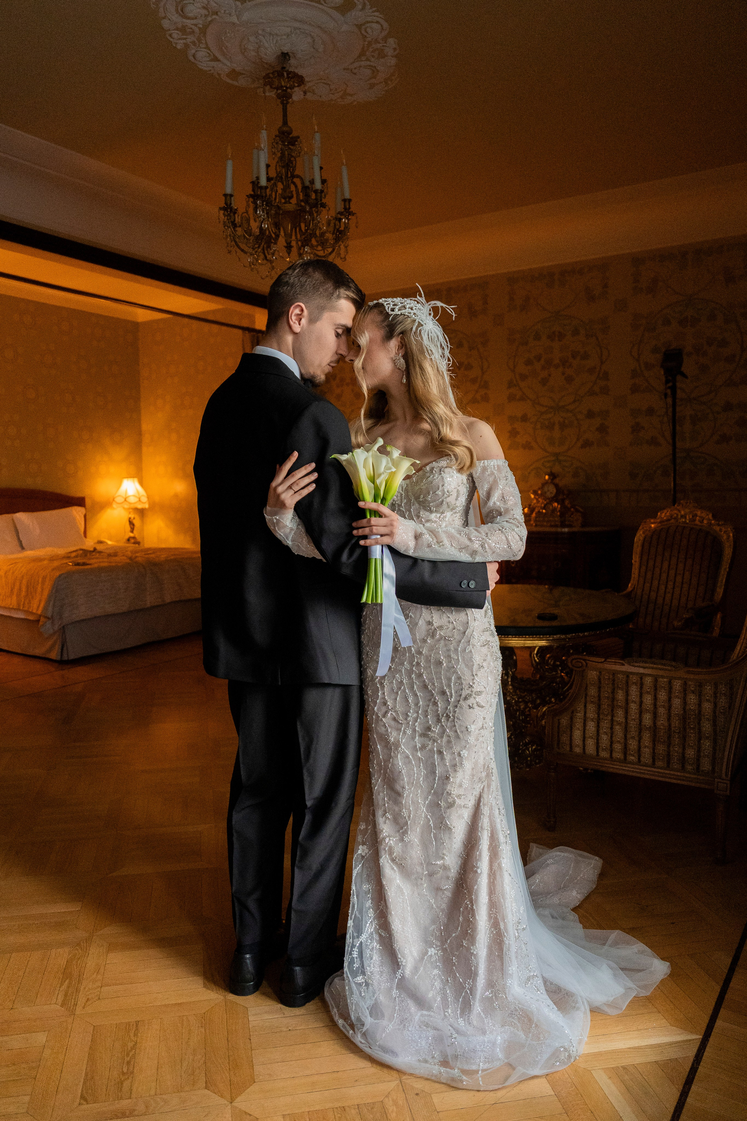 Свадебная фотосессия в отеле Метрополь. Свадебный фотограф в Москве Анна Полушина