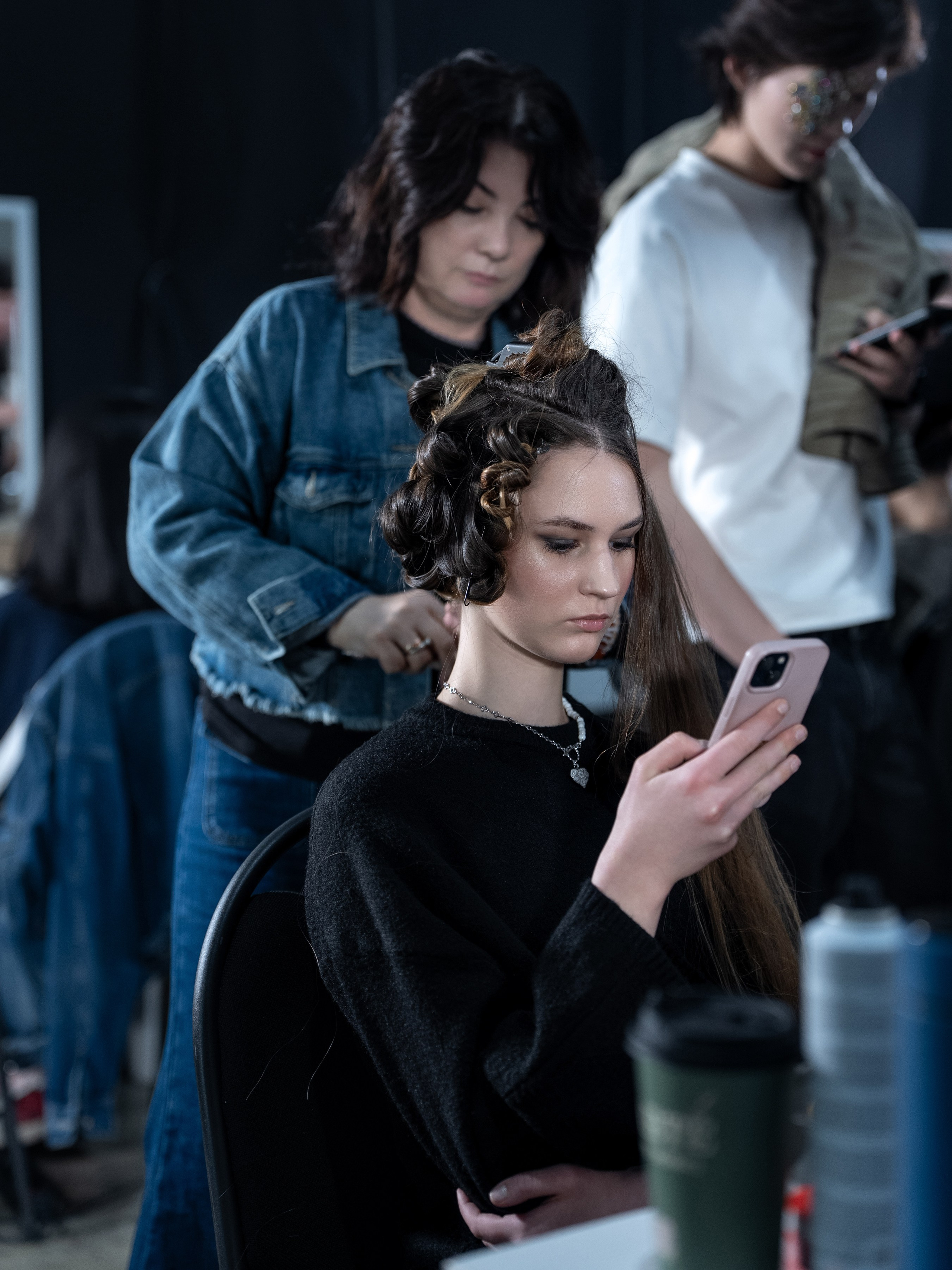 Visa Fashion Week Almaty Pre-Fall 2026 April Backstage Day 2. Сайт Алматинского НЮ АРТ, будуар и фэшн фотографа Дениса Карпенко