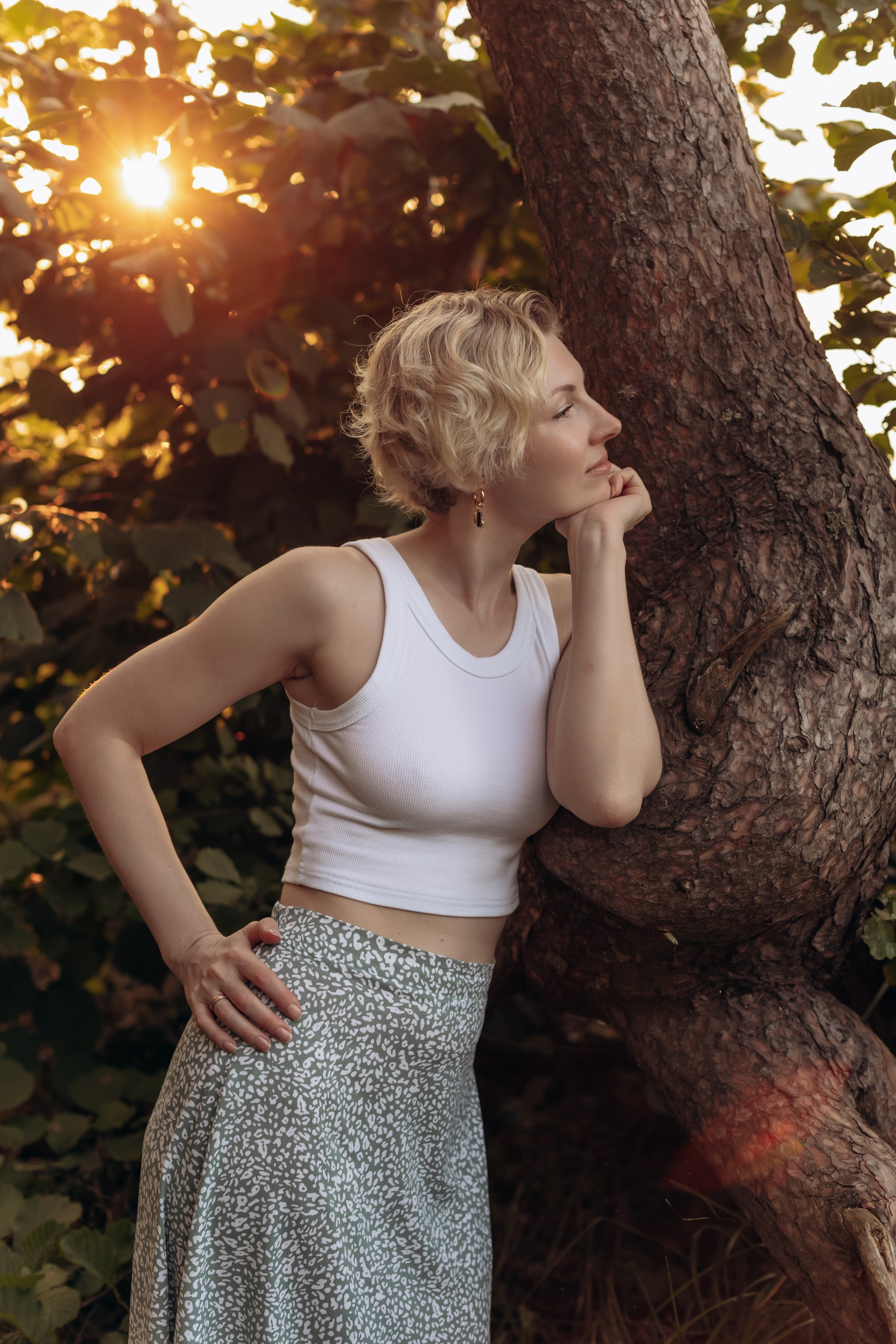 Подруги Пионеский Сосновый бор закат. Фотограф в Калининграде свадебная фотография, репортажная, фотосессии