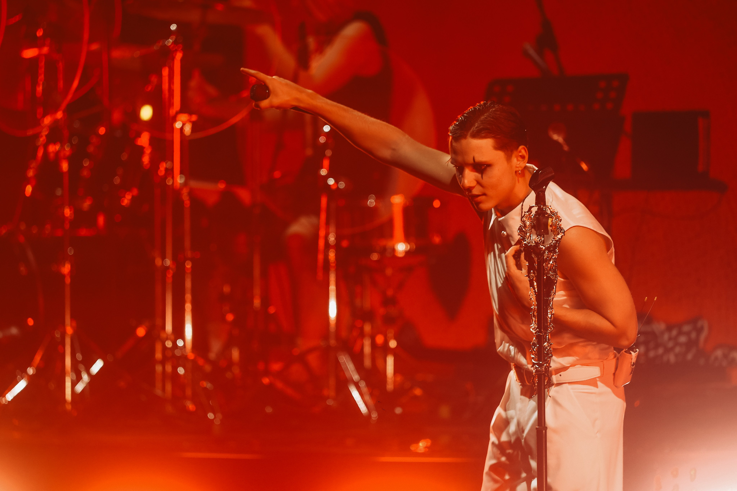 ВАНЯ ДМИТРИЕНКО