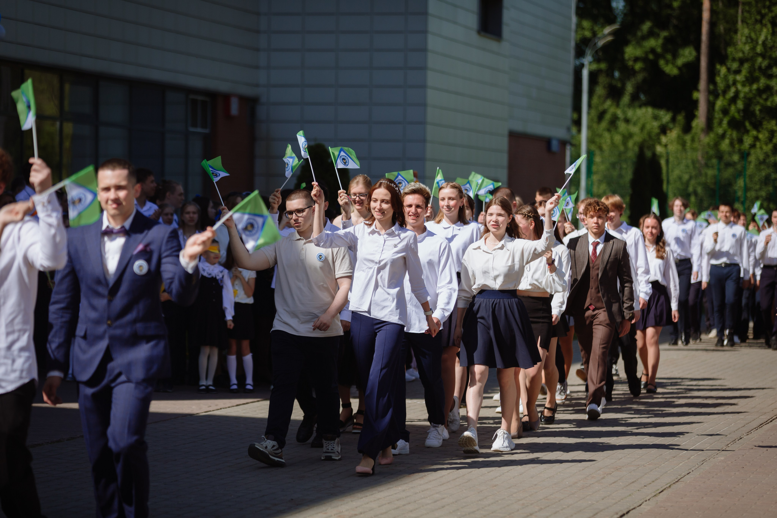 Последний звонок 2024 (2 часа фотосъемки). Профессиональный фотограф Надежда Антонова