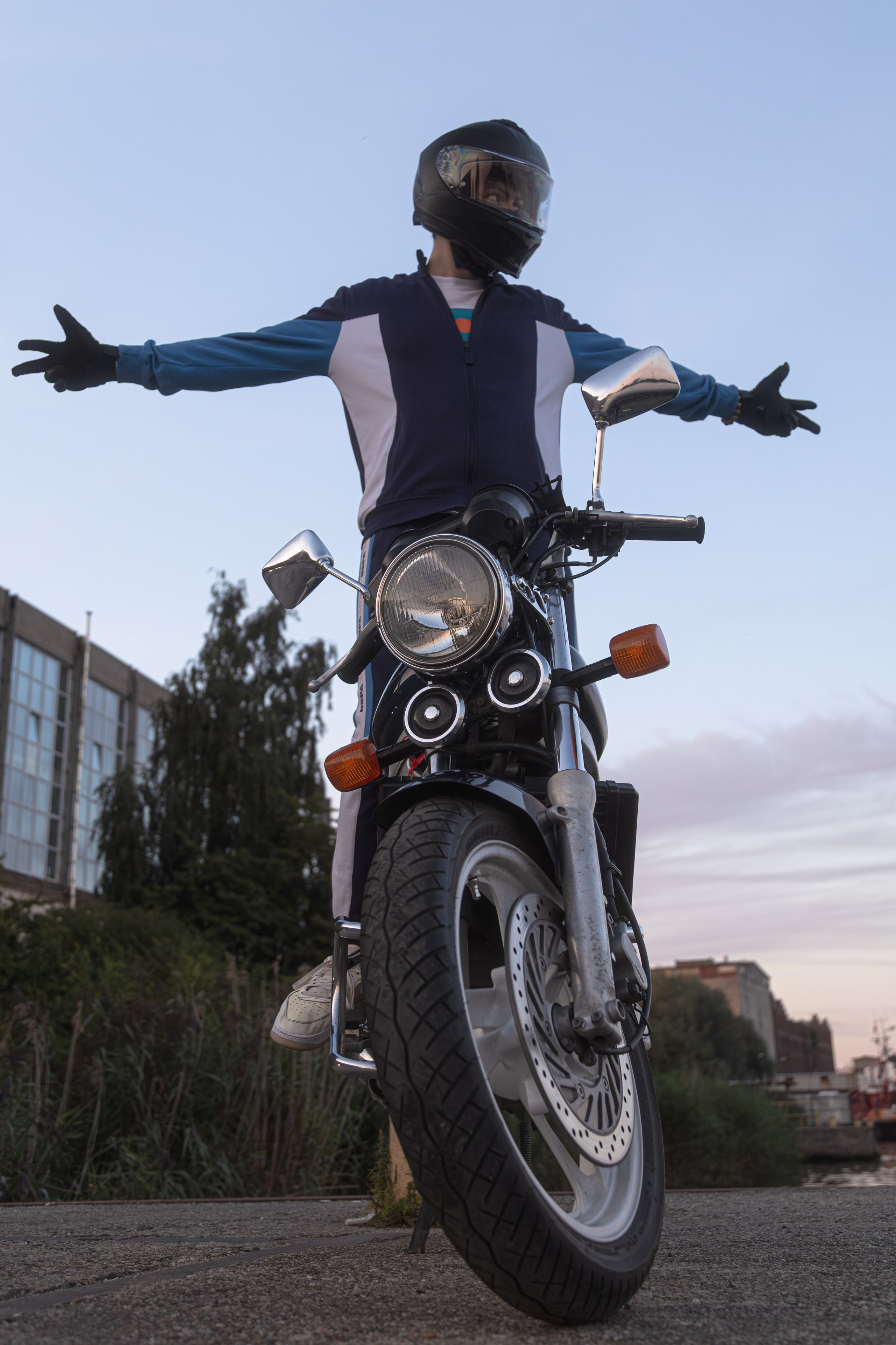 Daniil R. — Digital Noise —