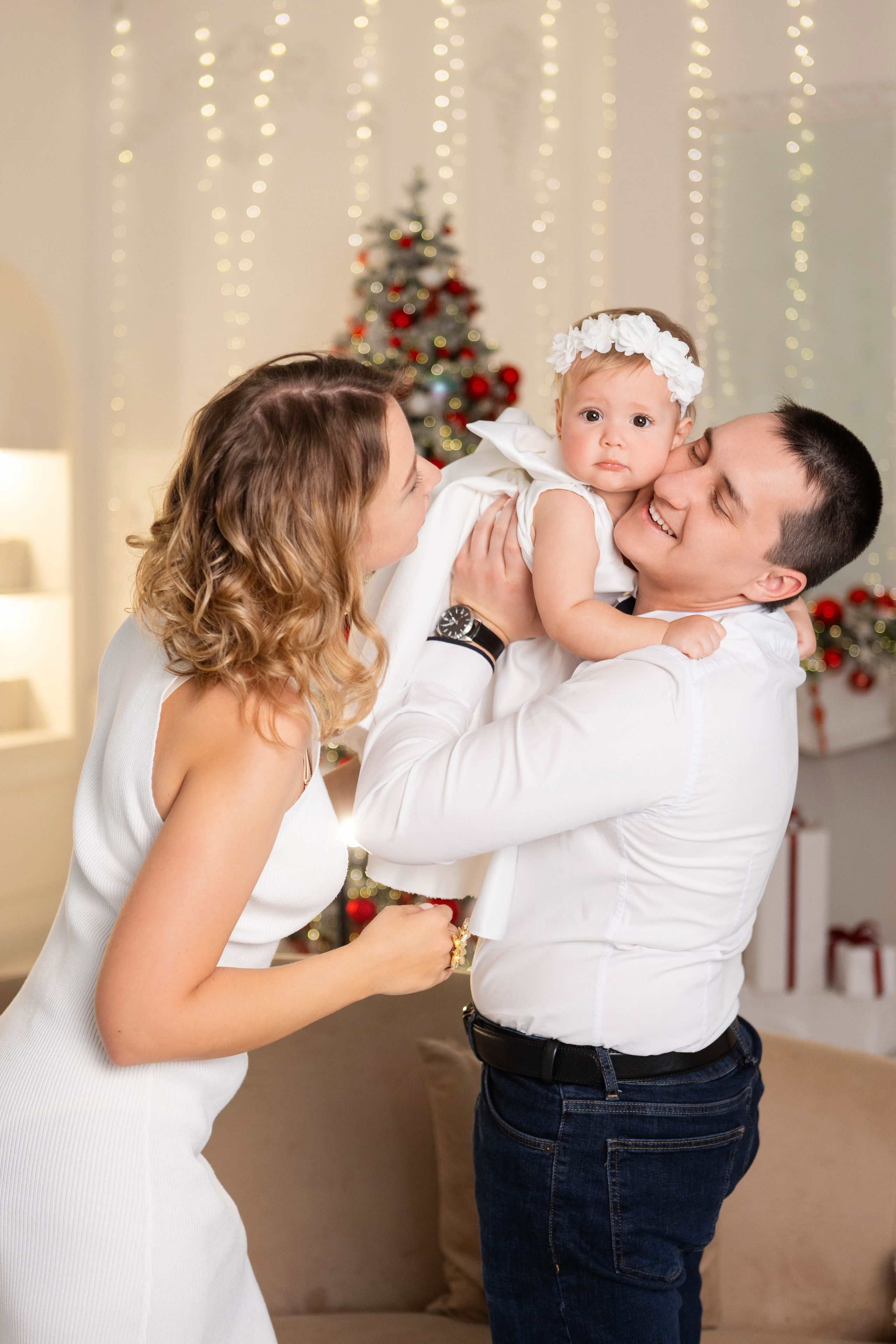 Татьяна, Сергей и София. Фотостудия «Alice», зал Зазеркалье. Свадебный семейный и детский фотограф в Краснодаре Карина Федоровская