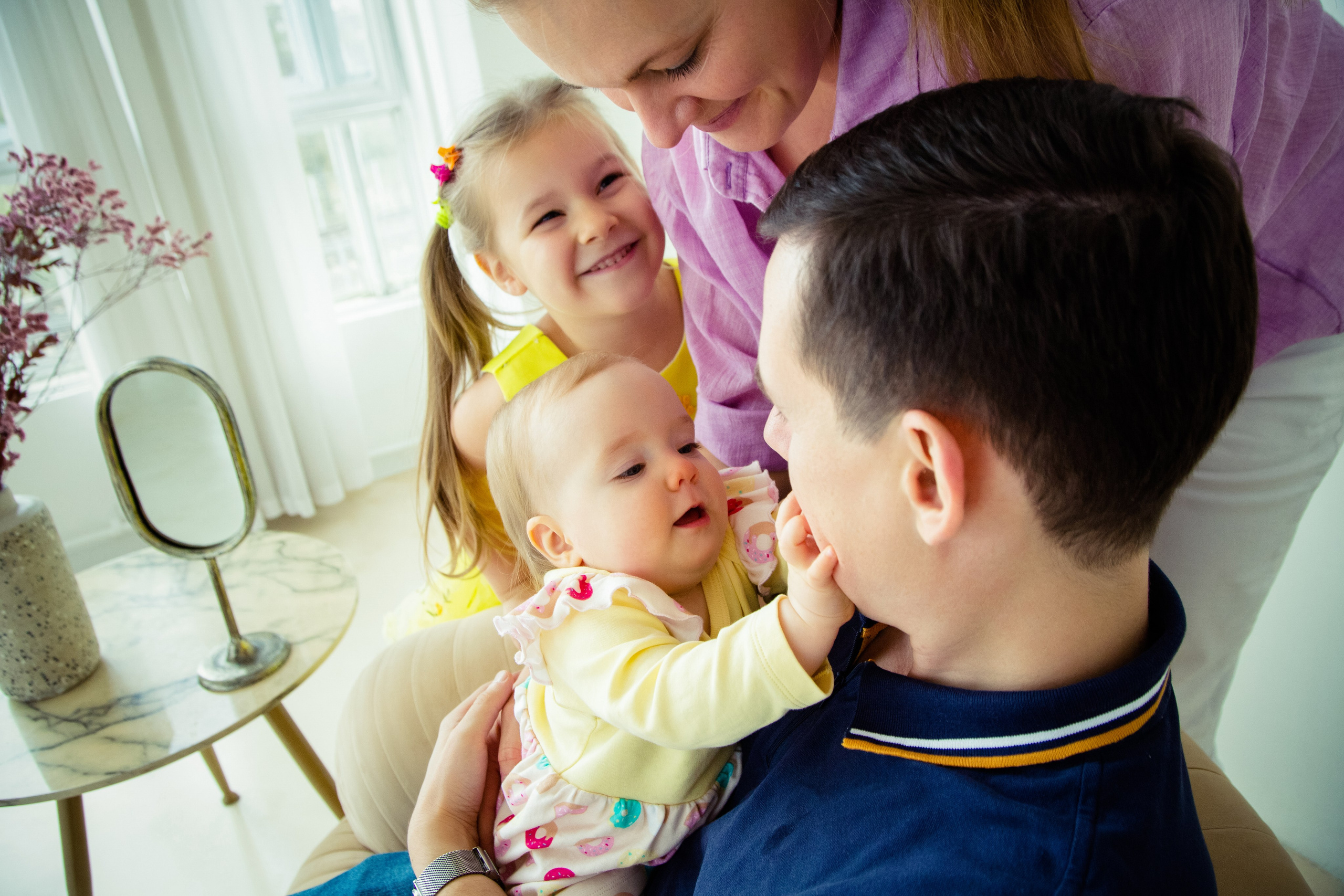 Семейная фотосессия в студии One take studio VANILLA. Свадебный и семейный фотограф в Москве и Подмосковье Лариса Козлова