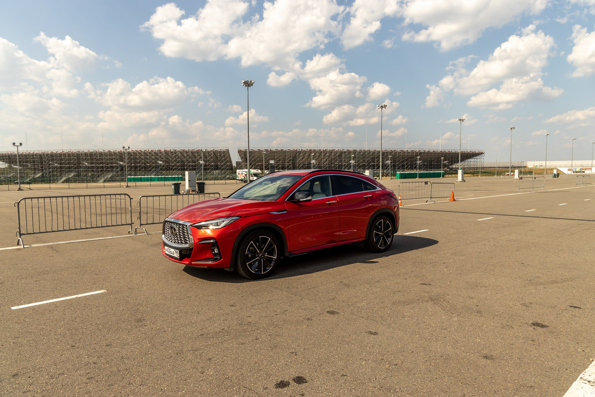 Infiniti QX55. Репортажный, семейный и студийный фотограф в Москве Демин Алексей