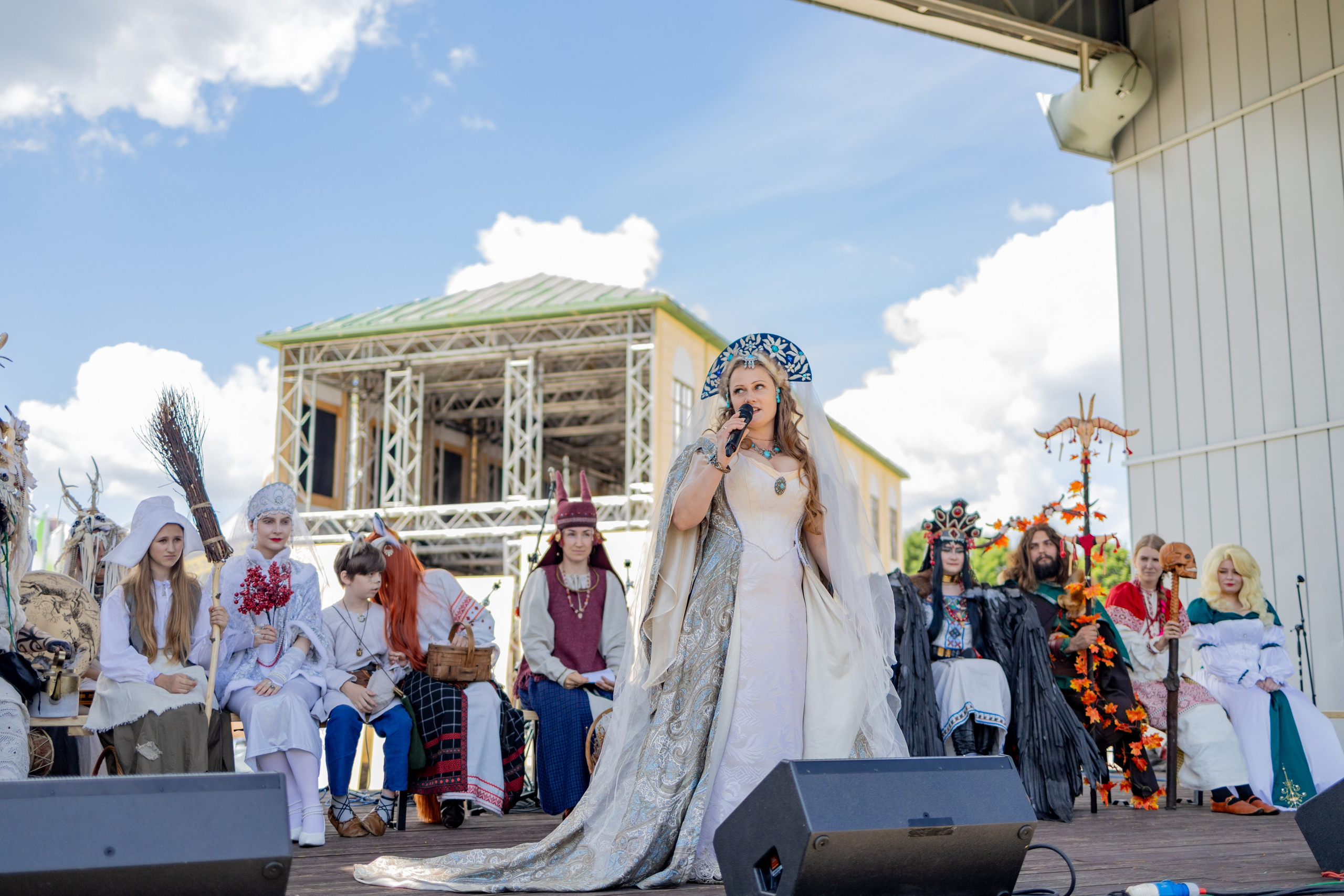 Земля Легенд: Солнце и медведь Фест. Репортажный, семейный и студийный фотограф в Москве Демин Алексей