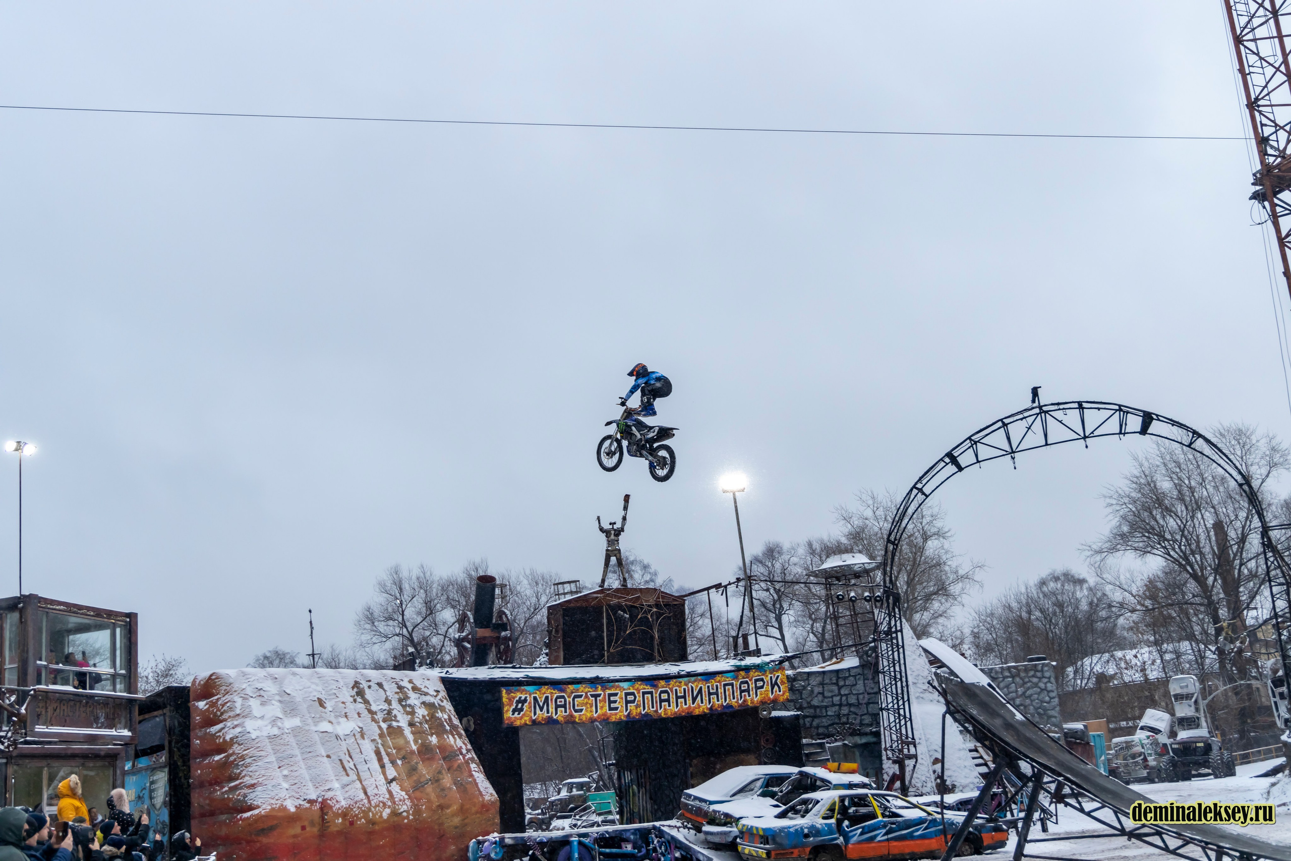 Танки против Монстр-Траков. Репортажный, семейный и студийный фотограф в Москве Демин Алексей