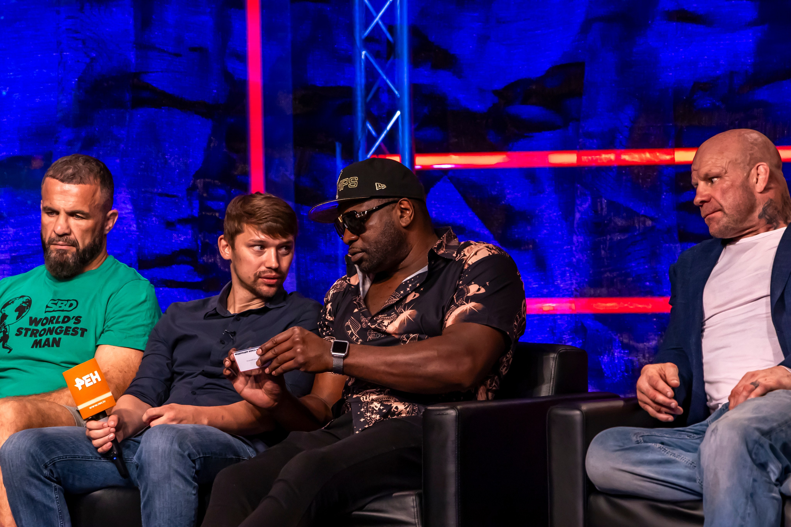 Бойцовский клуб РЕН ТВ. Суперсерия. Дацик VS Монсон. Репортажный, семейный и студийный фотограф в Москве Демин Алексей