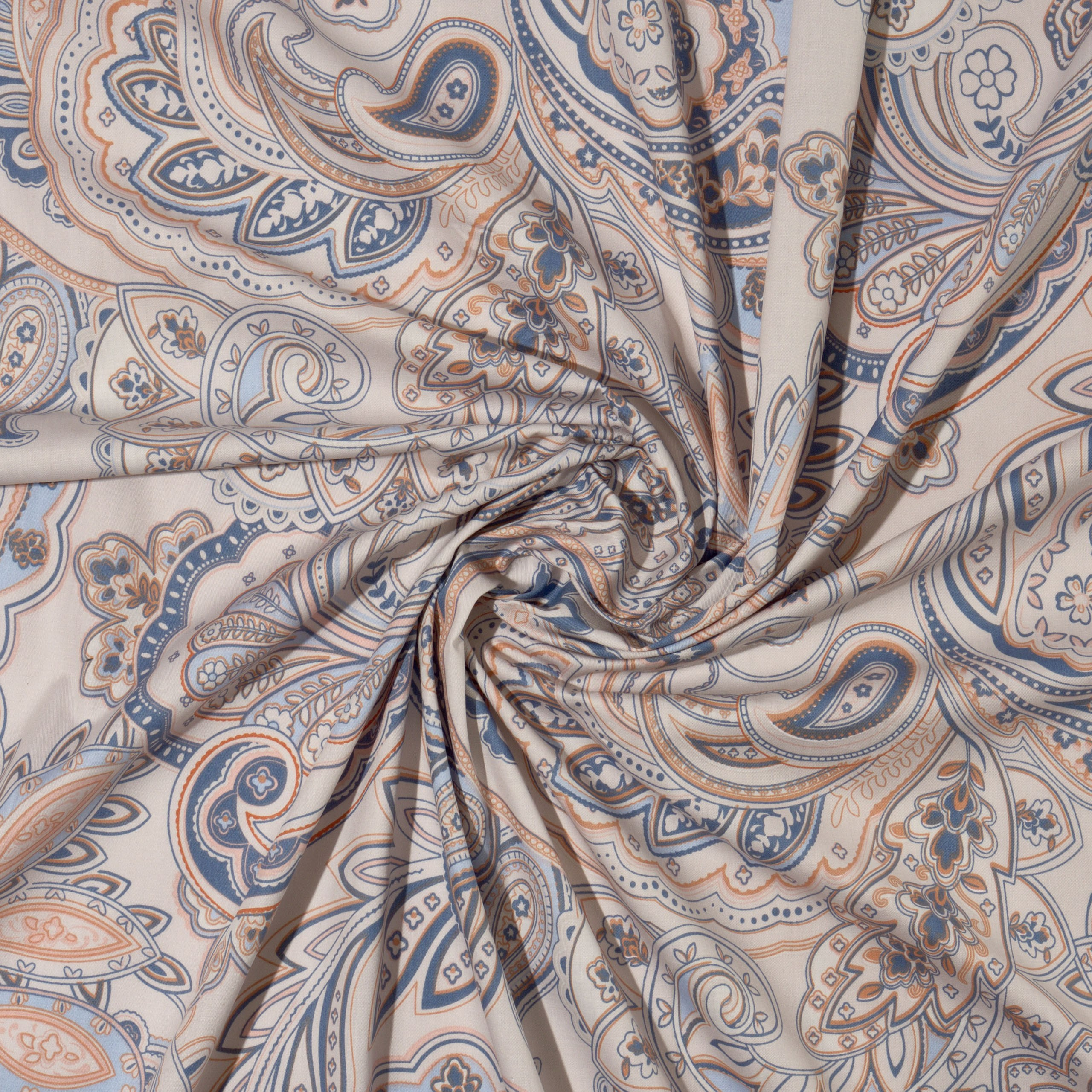 Предметные съёмки товаров для дома и кухни, изделий из ткани и прочих хозяйственных принадлежностей