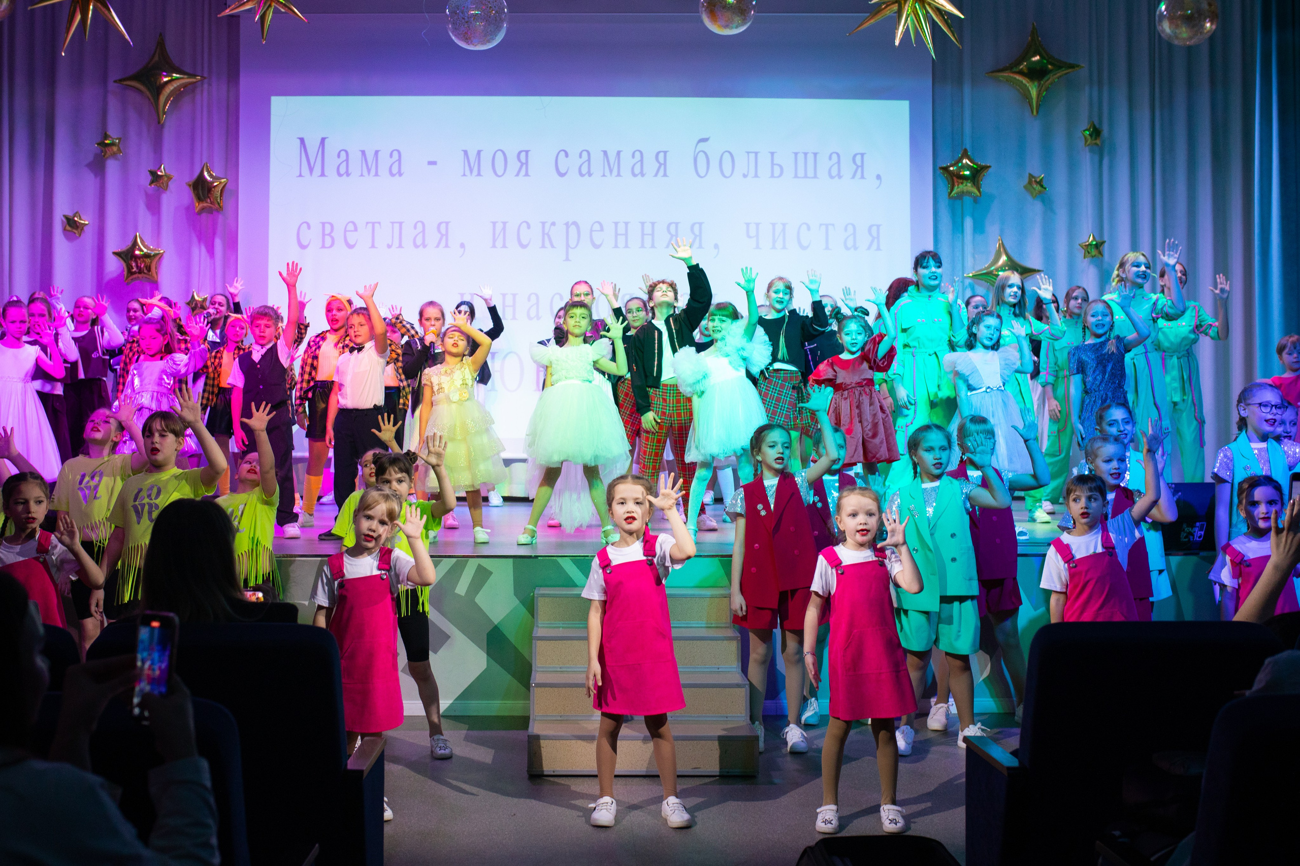 Отчетный концерт студии «Барбарис'. Фотограф в Новосибирске Ася Зверева