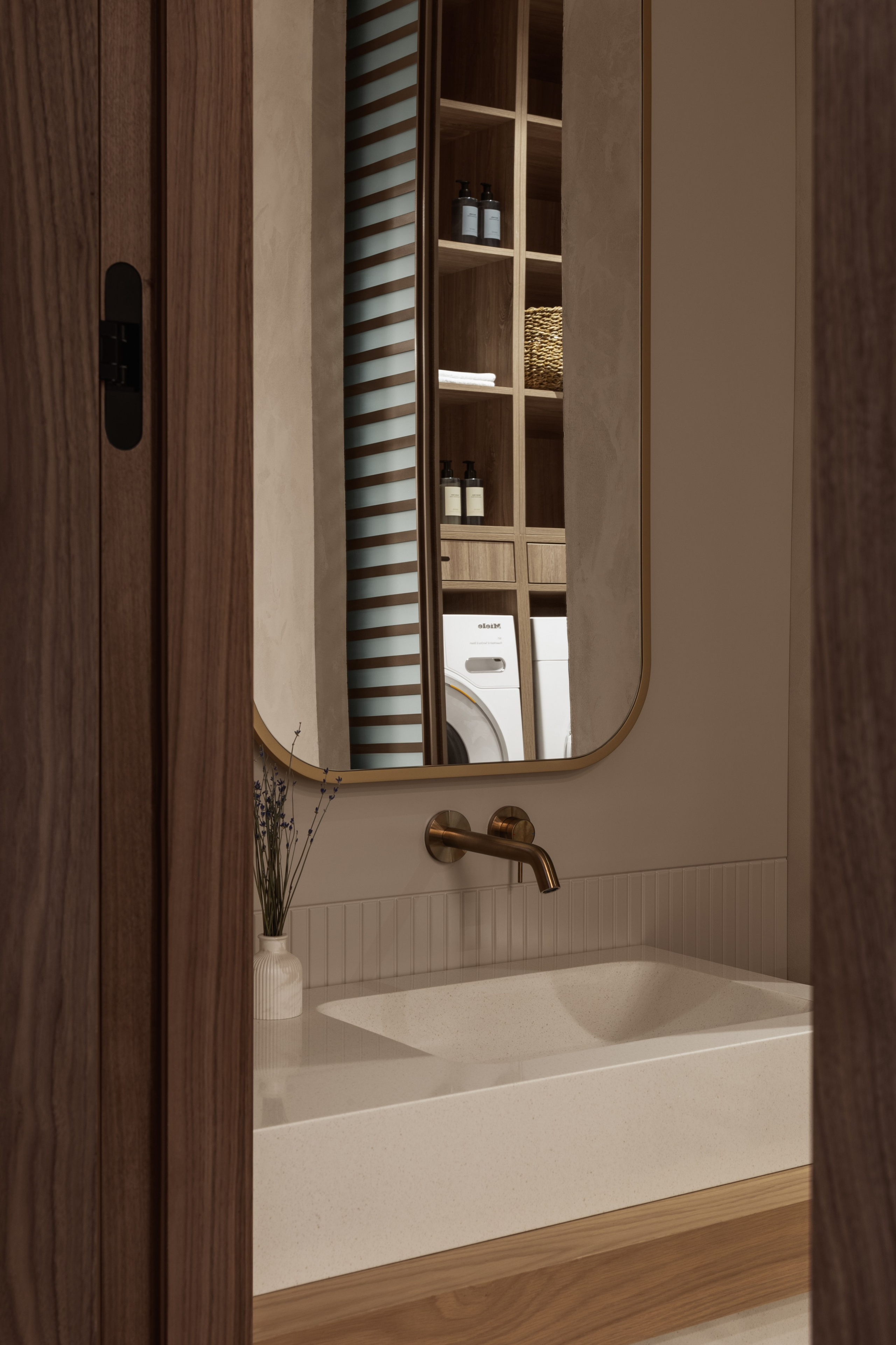 Шарафат Дуйсенбинова — Akbulak Riviera. Roman Yakunin — interior photographer in Almaty, Kazakhstan