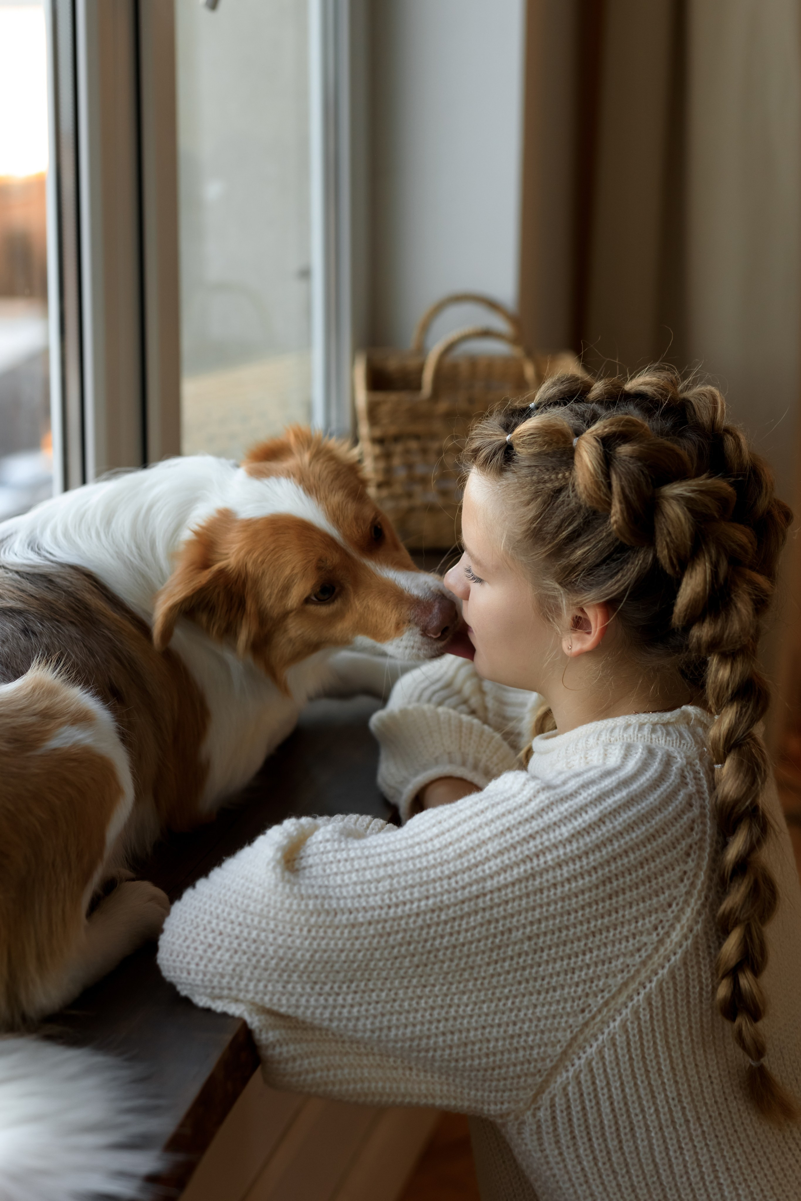 Девочка и собака (студийная). Семейный и детский фотограф в Краснодаре Элона Литвинова