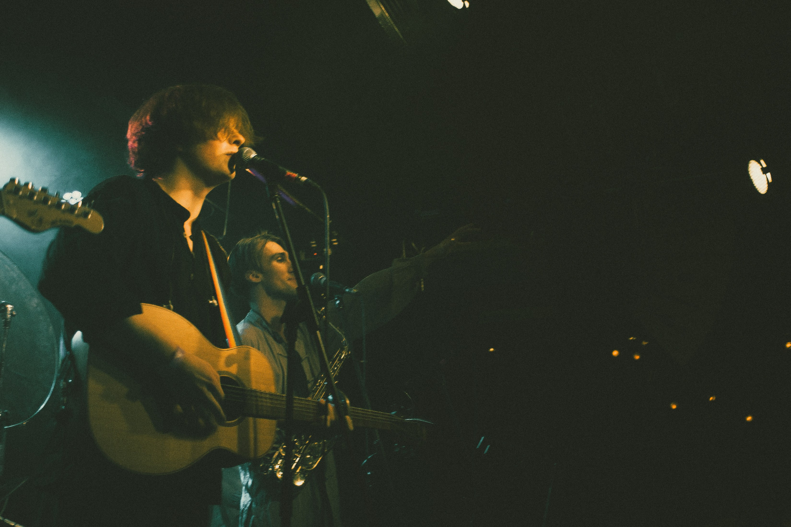 Концерт «Бонд с Кнопкой» 16тонн. Портретный и художественный фотограф в Москве