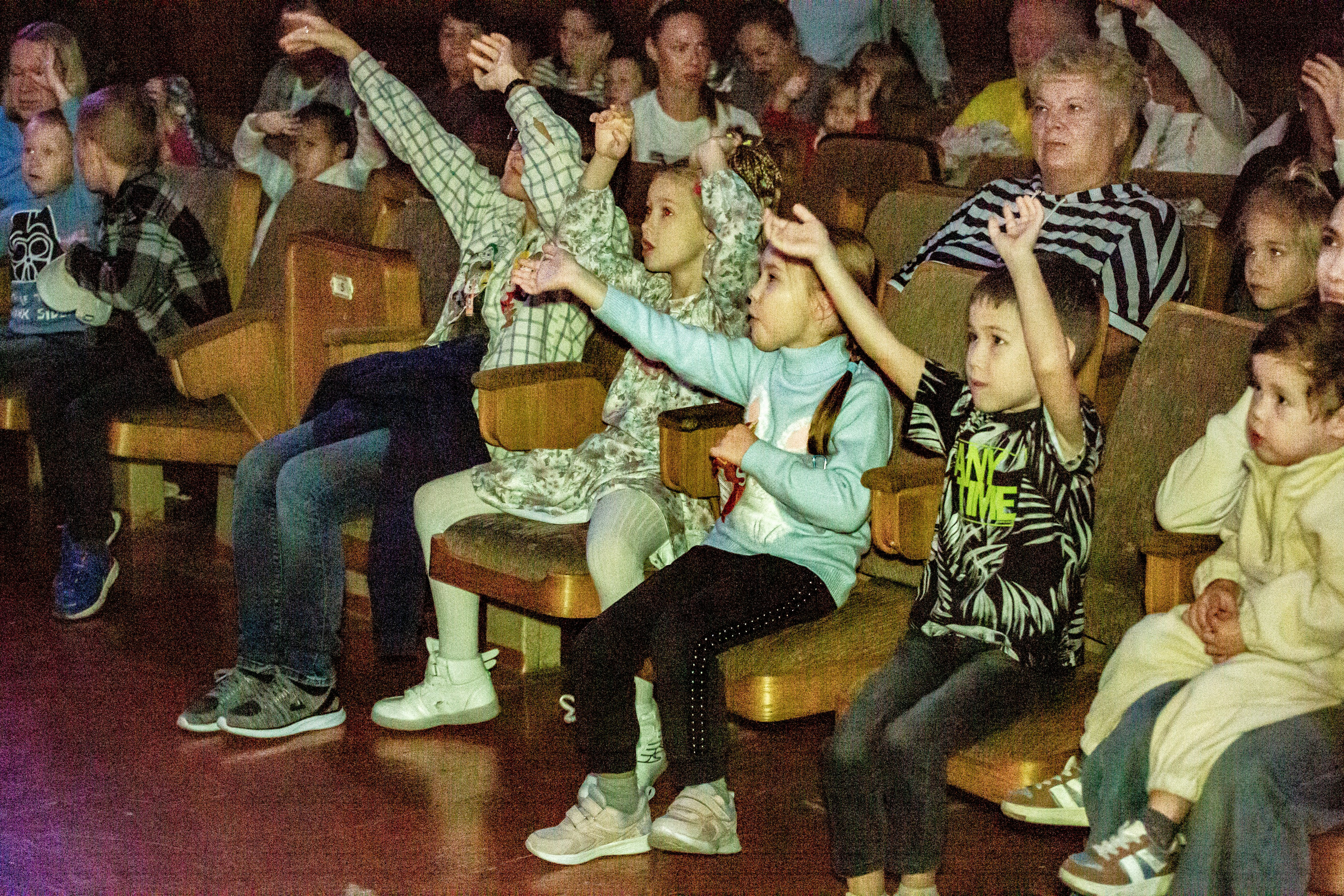 Спектакль театра Саквояж Лягушка путешествиница. Фотограф в Сочи Юрий Шептаев