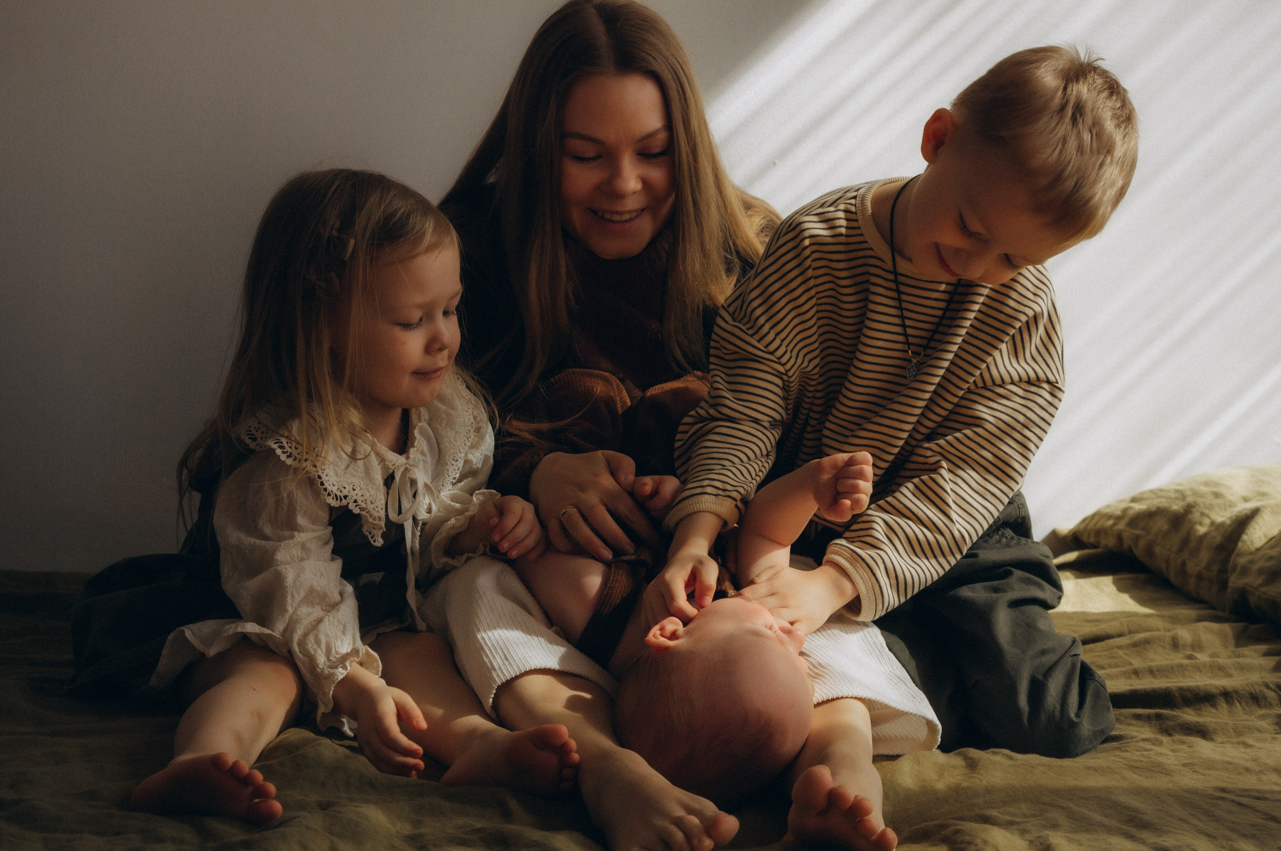 Любовь в воздухе. Семейная фотосессия в студии. Юлия Левада Семейный и женский фотограф