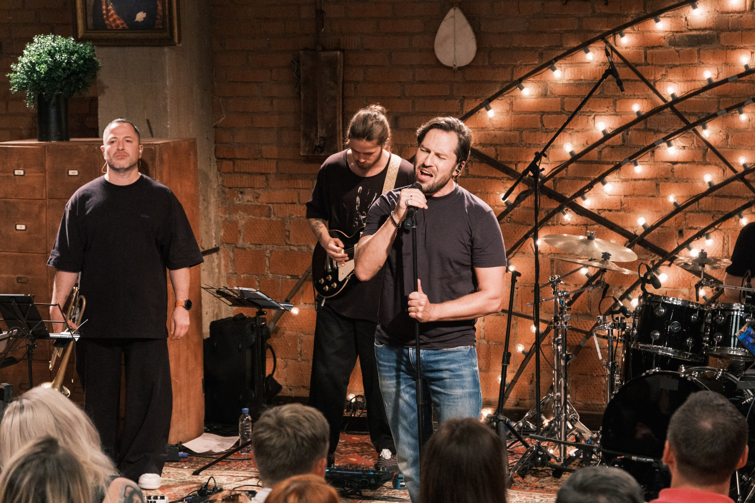 Квартирник у Маргулиса. Александр Ревва (Артур Пирожков). Профессиональный фотограф в Москве и МО Денис Кулешов