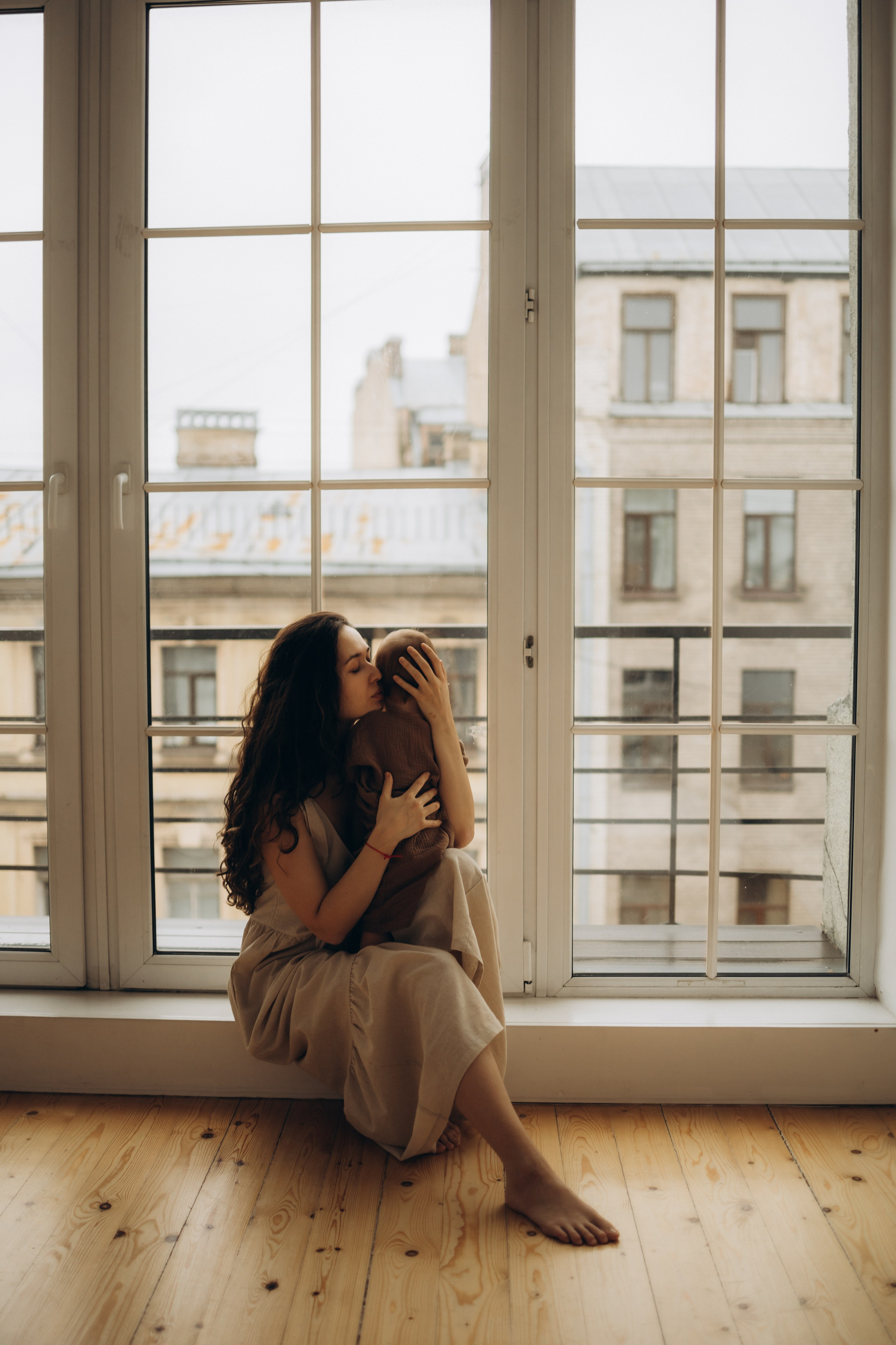 Регина и малыш Дима. Семейный, домашний, ньюборн фотограф Москва Цветкова Елизавета