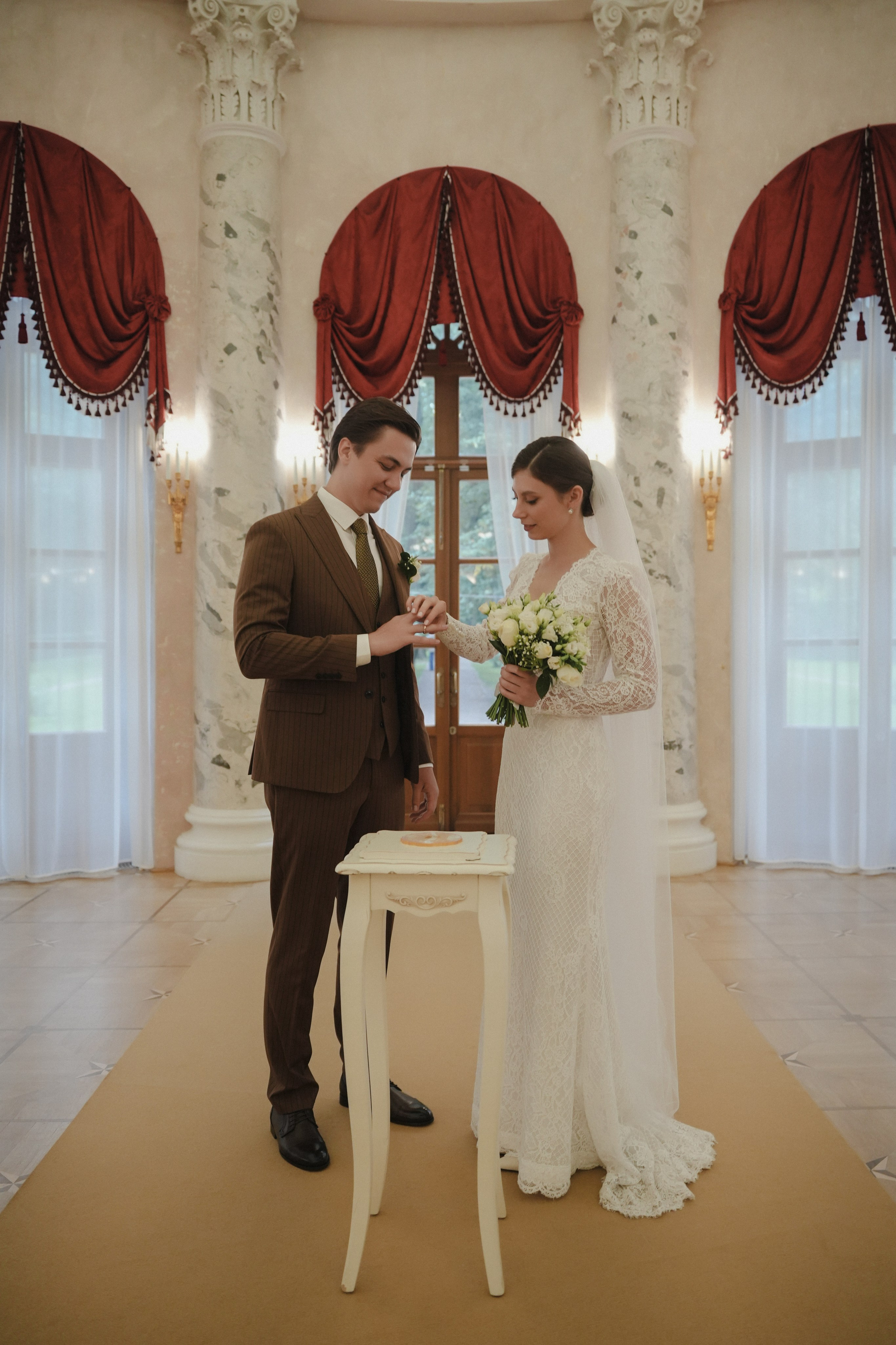 Динар и Анна