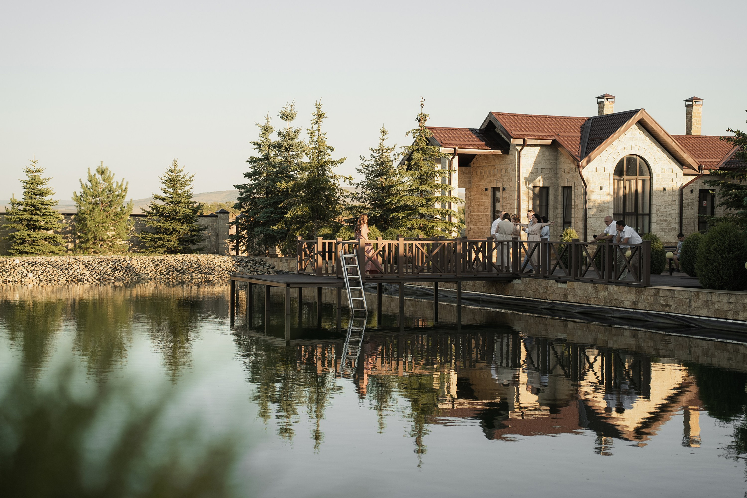 V&E | On The Moon. Свадебная фотография и видеосъёмка