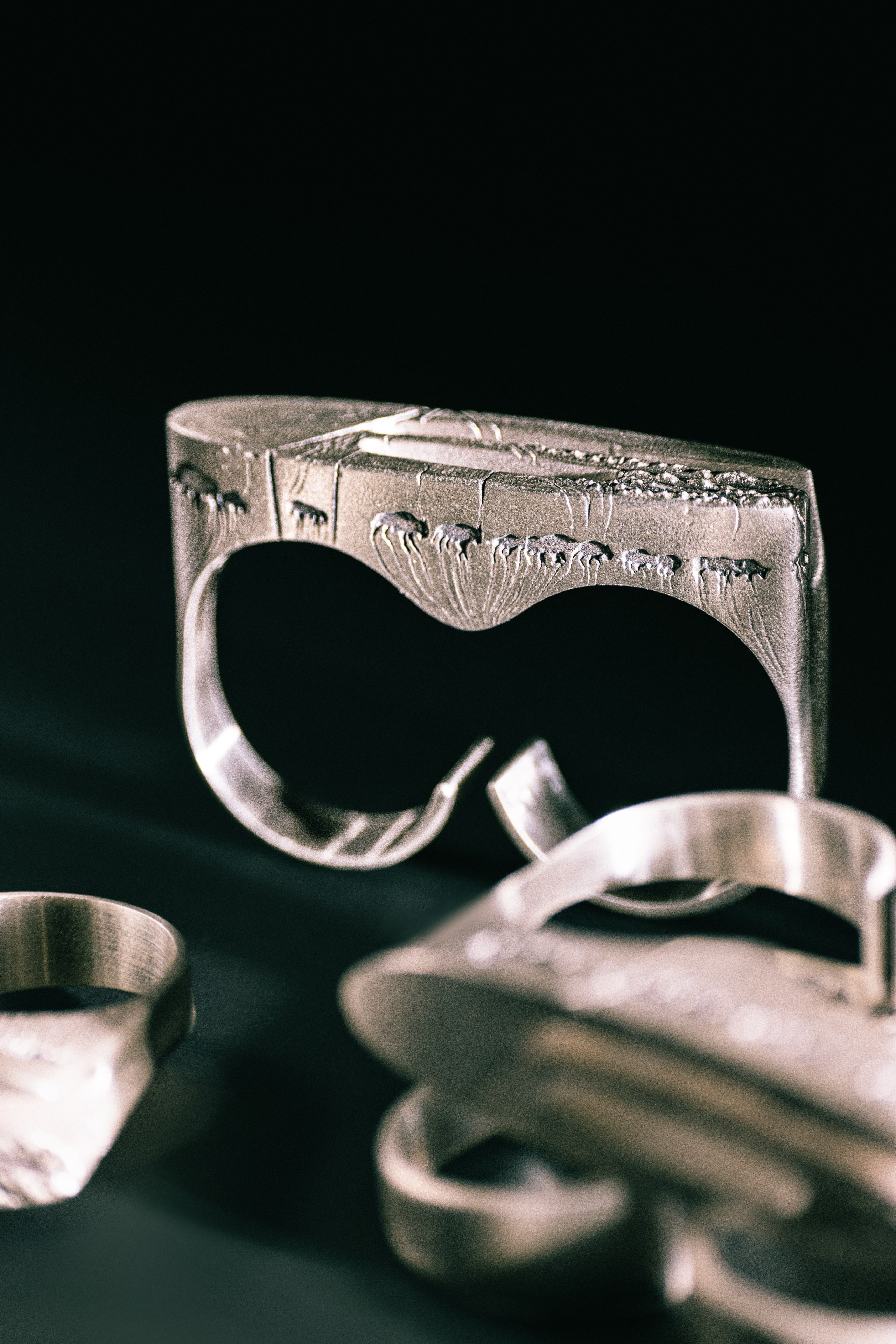 MOZI J х DADDYBATO. Photographer. Producer. Retoucher