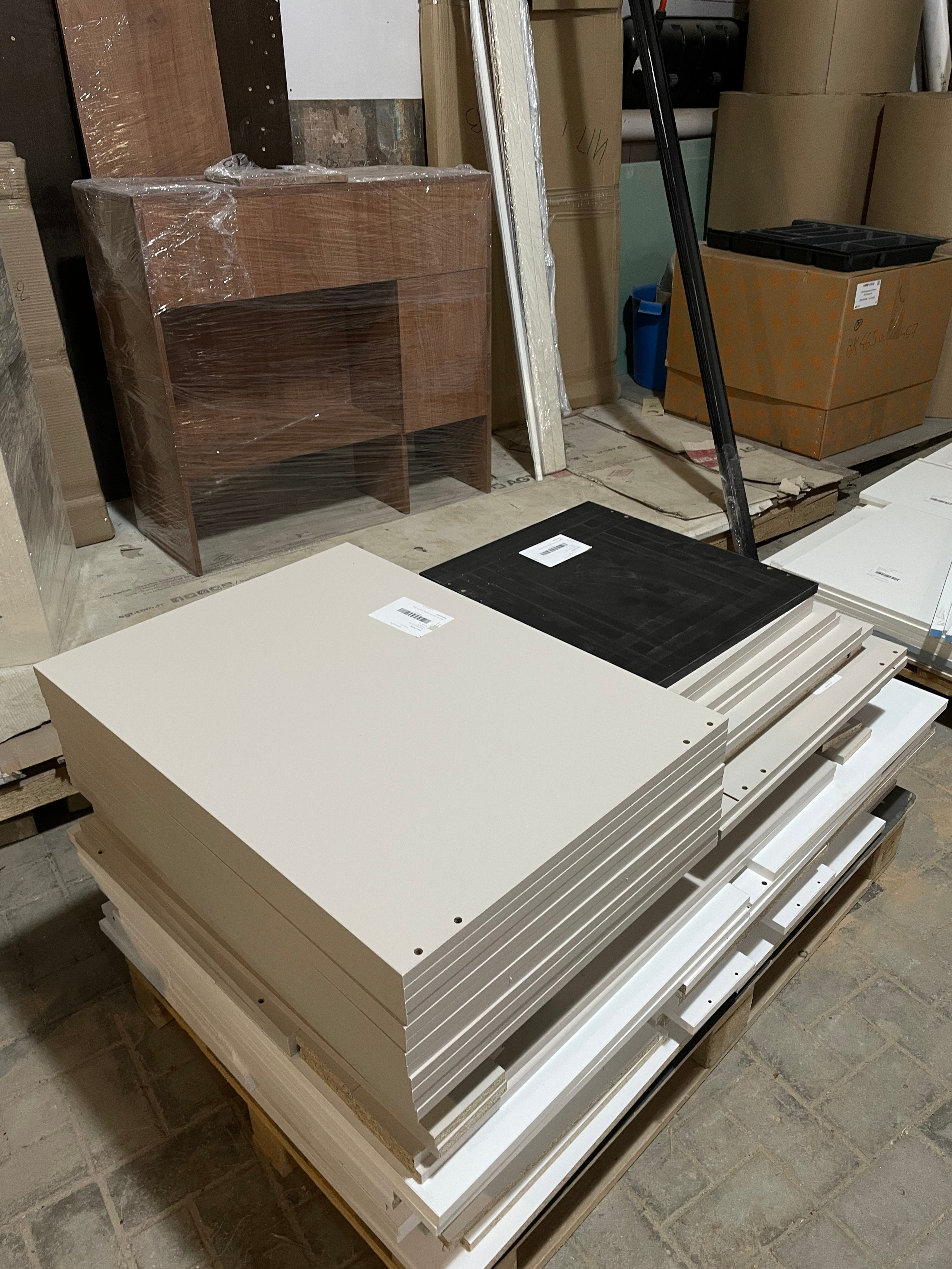 Офис производства FILLINI. Мебель на заказ