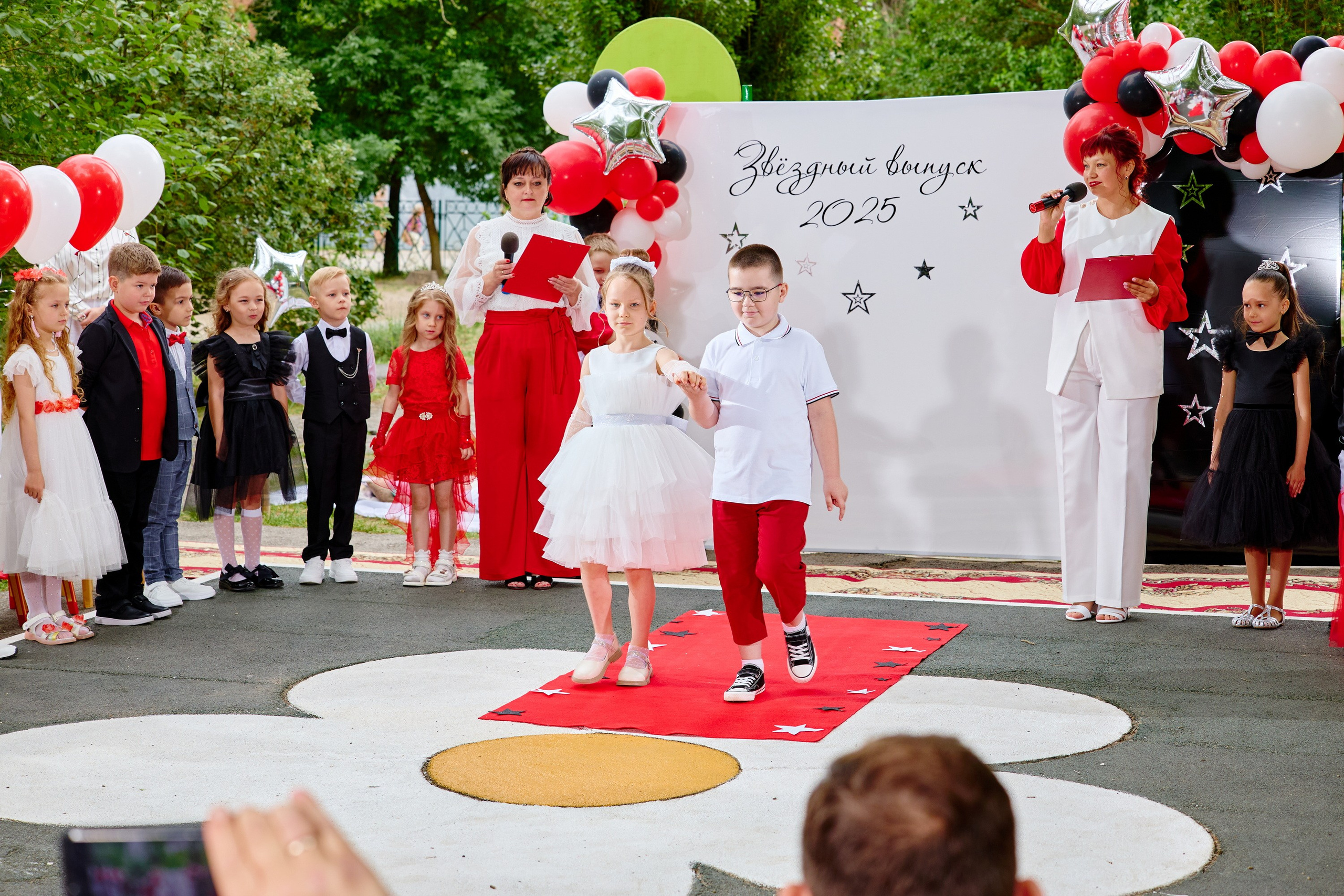 Выпускной 45 сад. Фотограф Выпускные альбомы Таганрог Сергей Коробченко