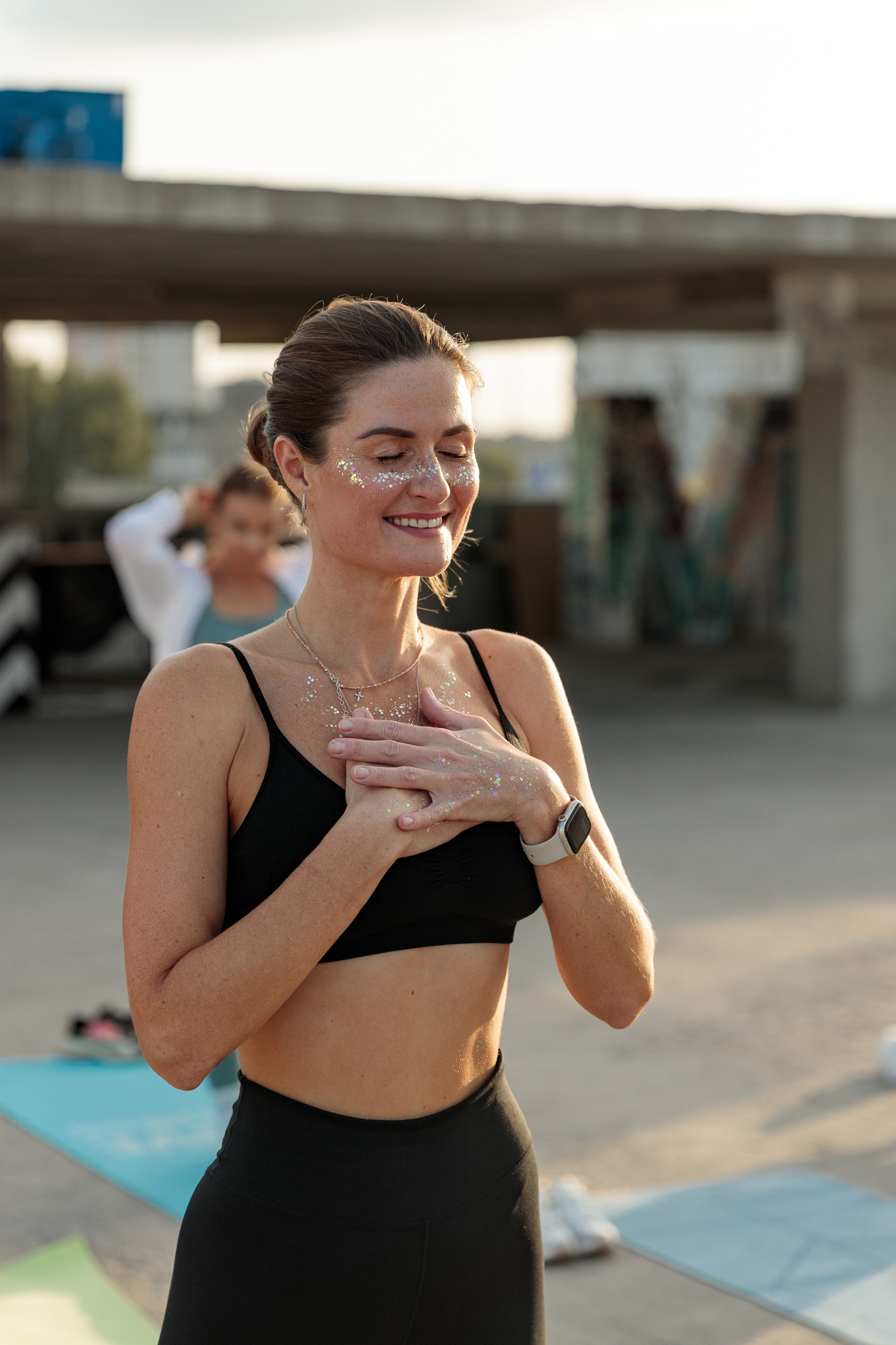 Йога на крыше манежа. Арт фотограф в Саратове, Александр Леонтьев