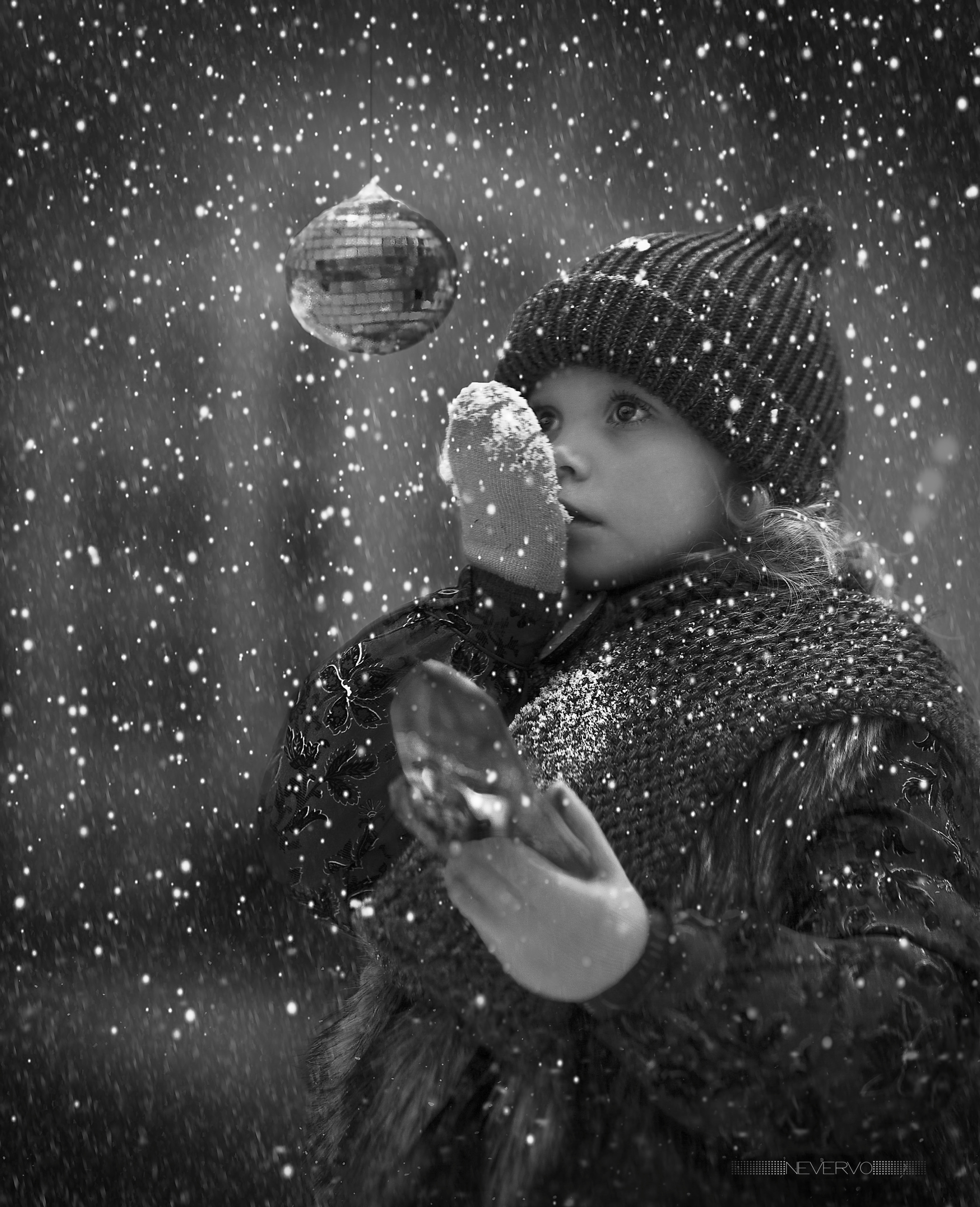 Черно-белая фотосъемка. B&W съемка в Москве. ЧБ фотограф Олег Голишник. Арт-фотограф Олег Голишников. Творческая мастерская