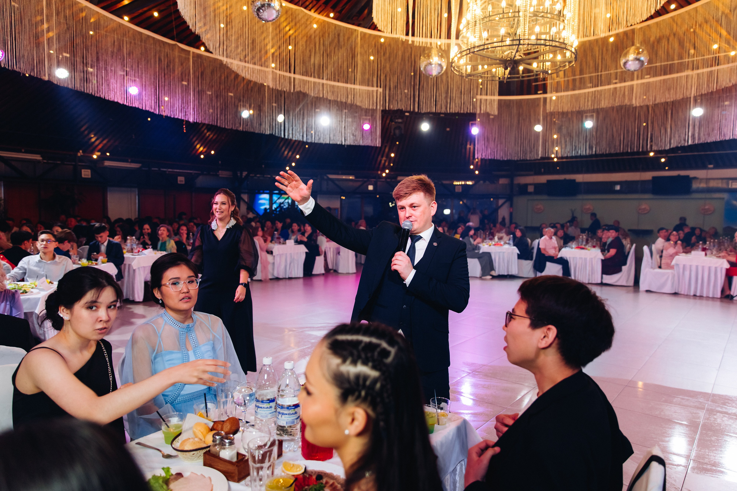 Выпускной вечер. 49 школа. Баран на корове. Свадебный и семейный фотограф в Улан-Удэ