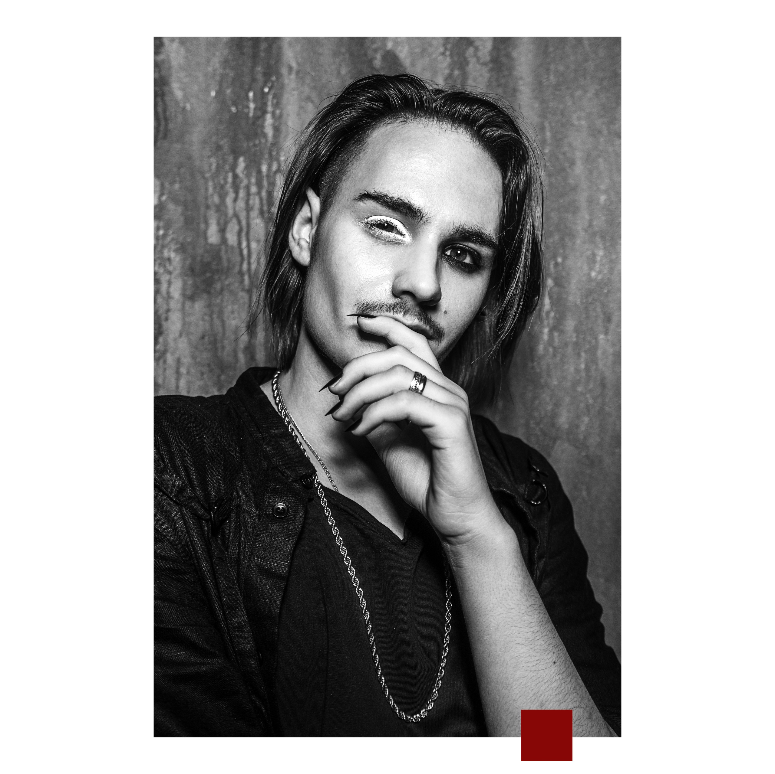 Photographer for musicians, track covers, artist cards, photo preparation for services. Dubai, Moscow. Portrait photographer Moscow, UAE, Oleg Koshmarov