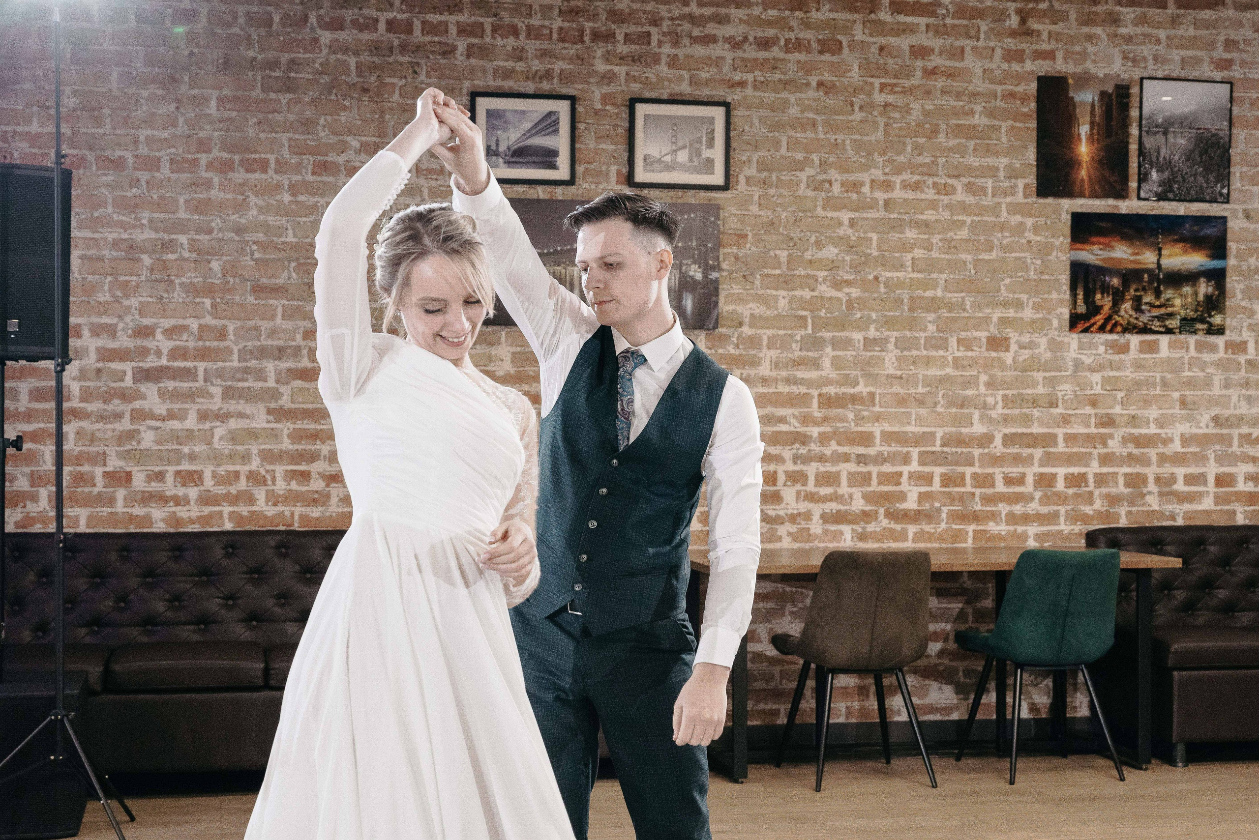 Артем и Галя. Тамара Власова