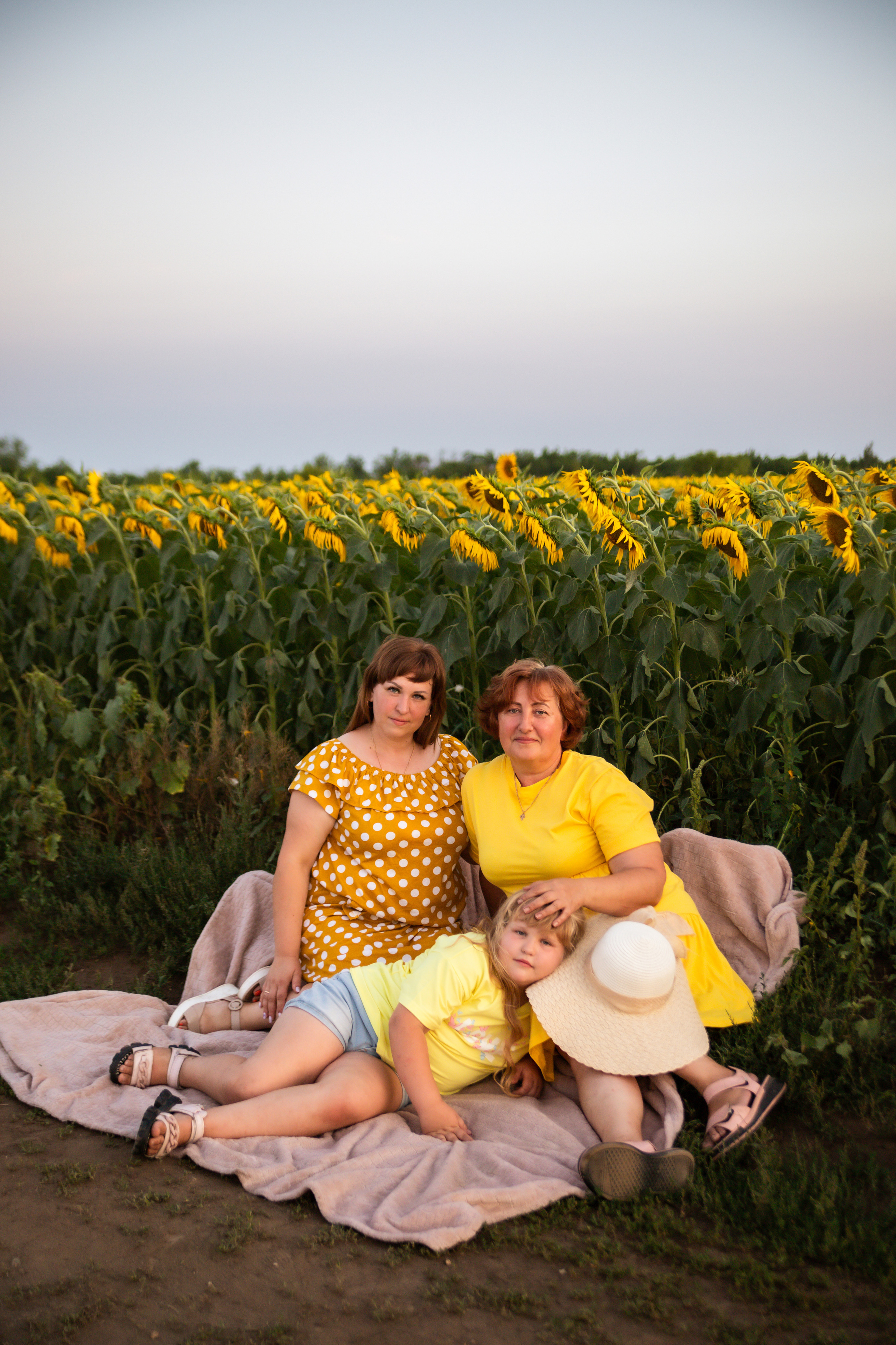 Вика+Алена+Аня. Свадебный и семейный фотограф в Михайловке Полина Крипс