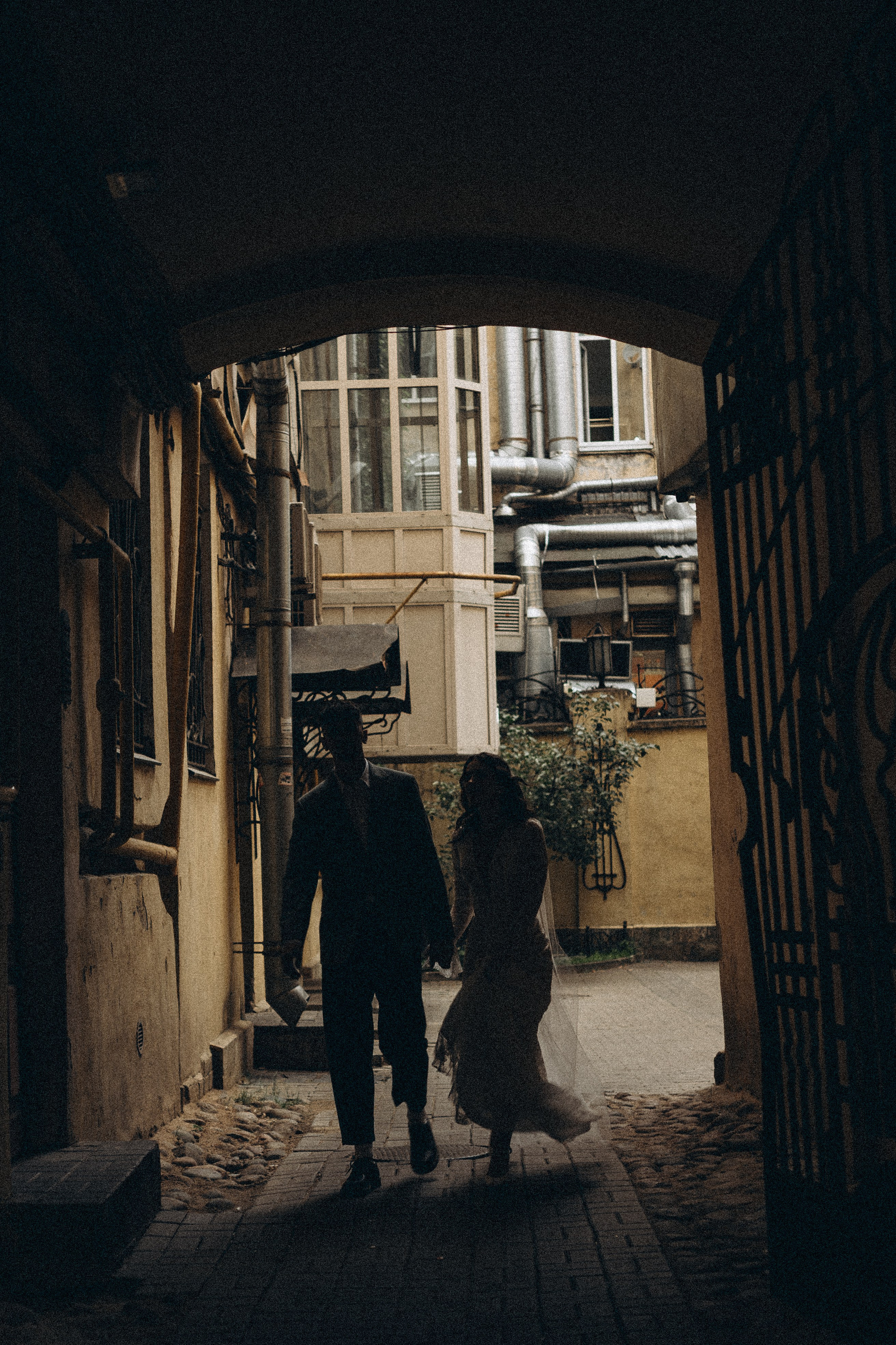 СВАДЕБНАЯ ПРОГУЛКА ВОЗЕ ИСАИКЕВСКОГО СОБОРА АСТОРИИ И ЗАКОНОДАЛЕТНОГО СОБРАНИЯ. Профессиональный фотограф, Санкт-Петербург — Виктория Богомолова