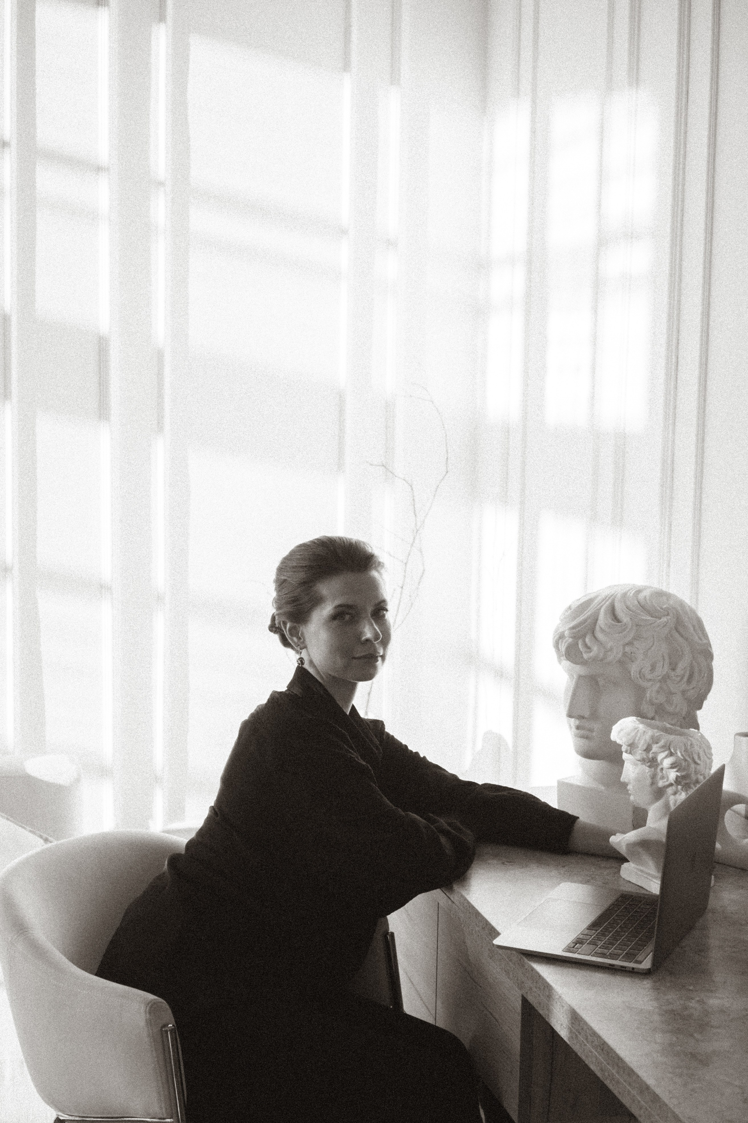 ФОТОСЕСИИЯ В СТУДИИ ДЛЯ ДЕВУШКИ ПСИХОЛОГА. Профессиональный фотограф, Санкт-Петербург — Виктория Богомолова