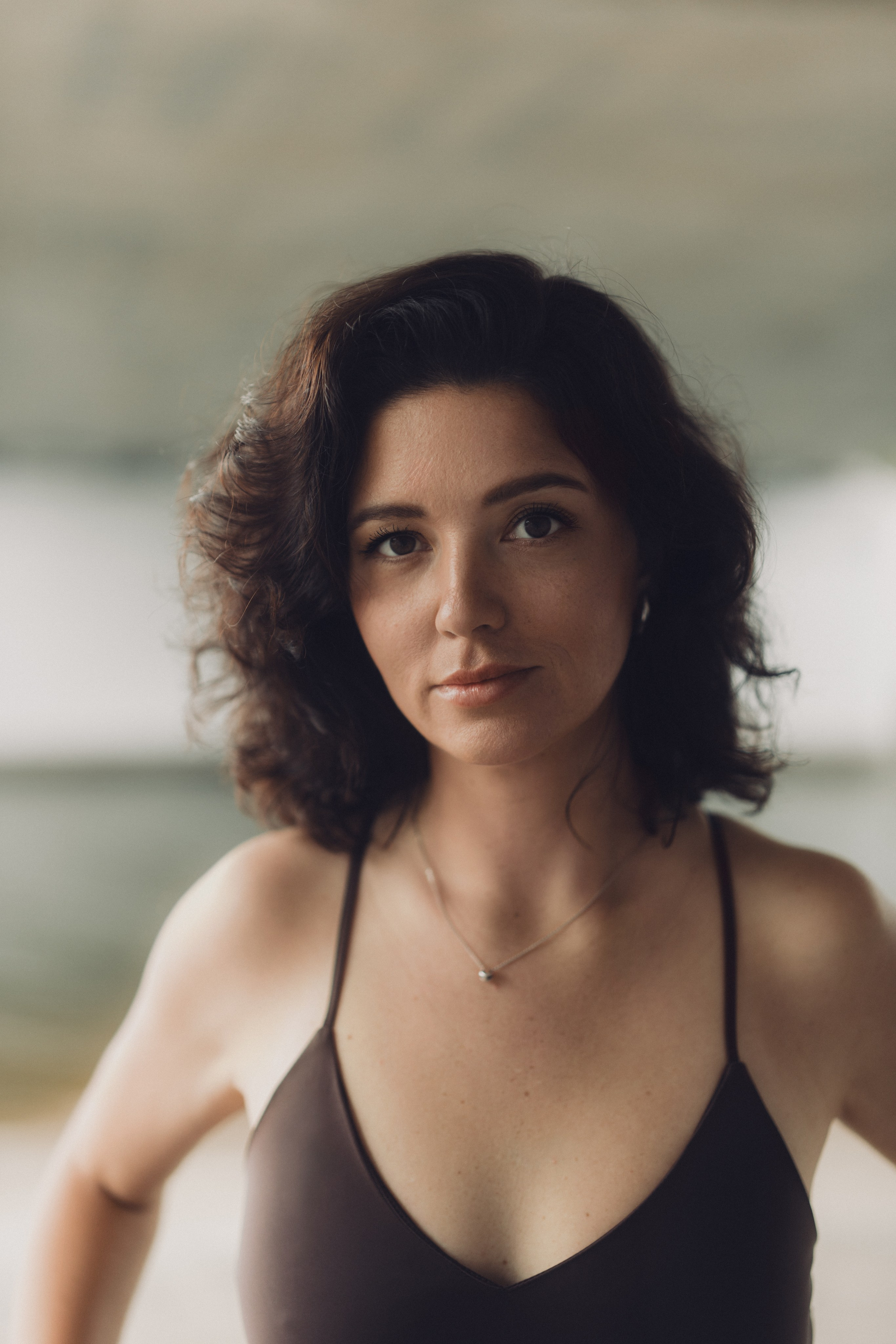 Уличная фотосессия с Катей Берлиной под Кировской дамбой в Казани