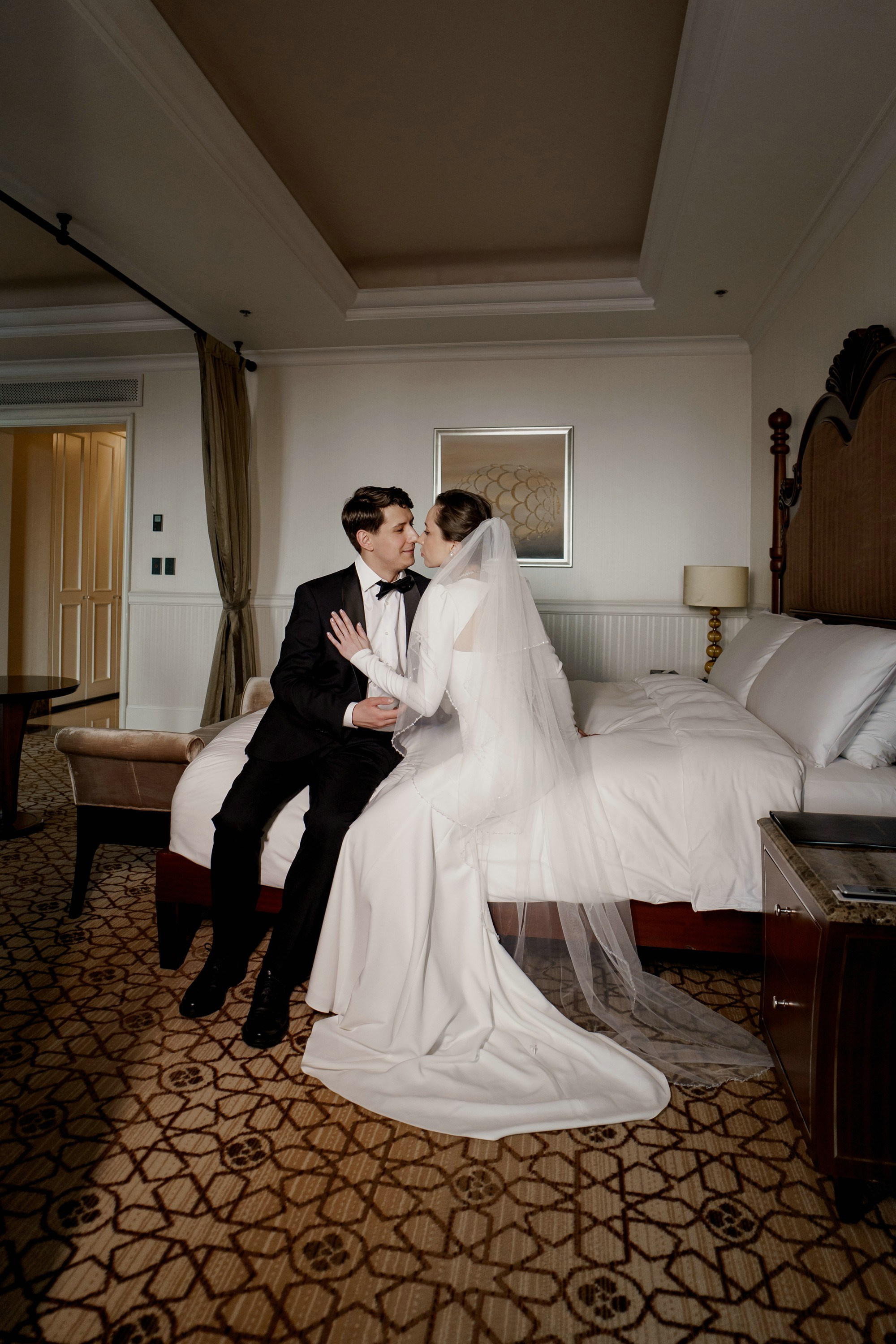 Фотосессия свадьбы в Lotte Plaza. Свадебный и семейный фотограф в Москве Светлана Зоткина