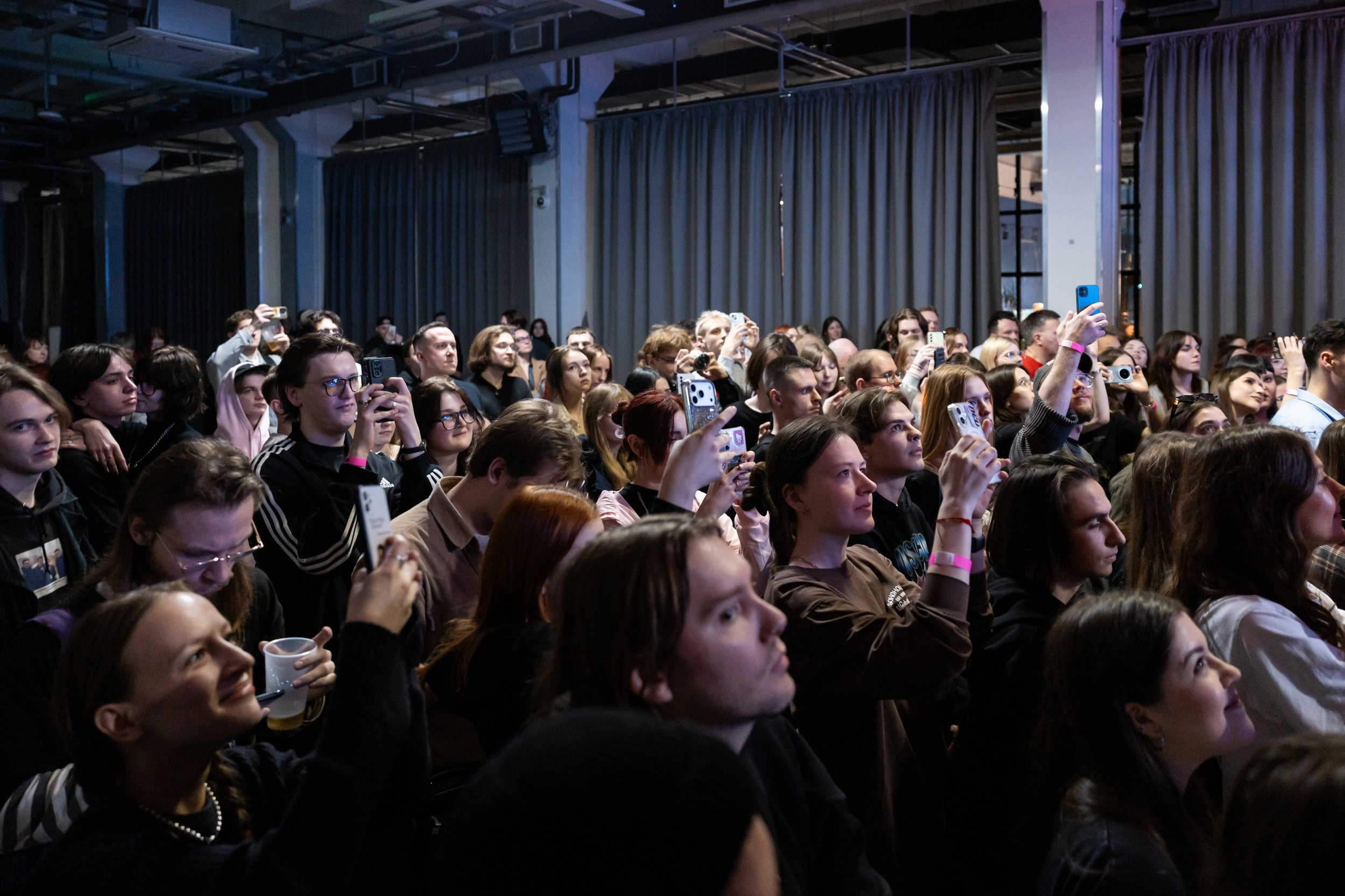 Концерт «Макулатуры» и творческая встреча с писателями в Туле (11-12 марта 2026). Репортажный фотограф Алексей Пирязев