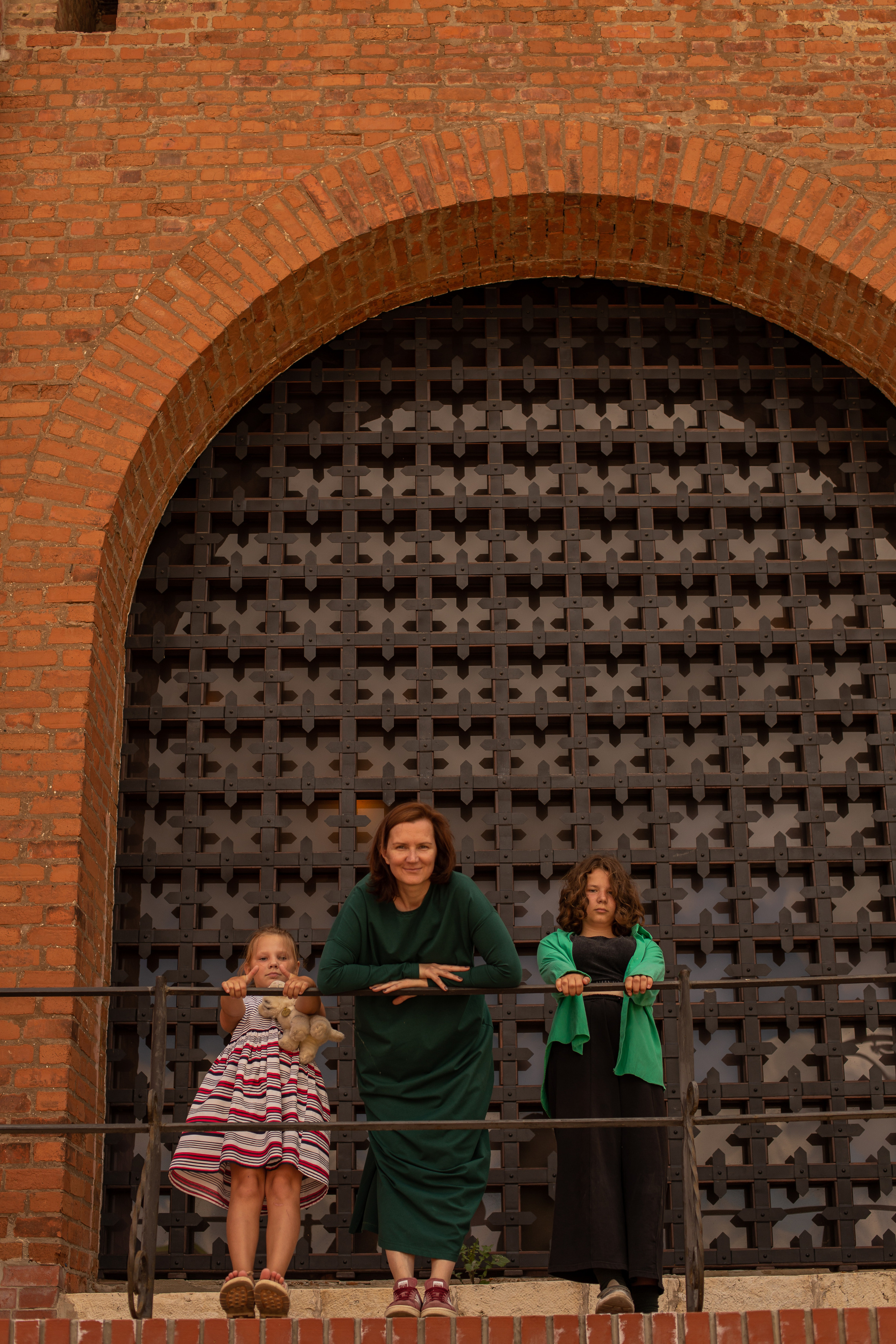 Ирина, Аврора и Рената в гостях в НН. Фотограф в Черногории — семейная фотосессия с детьми, лавстори,