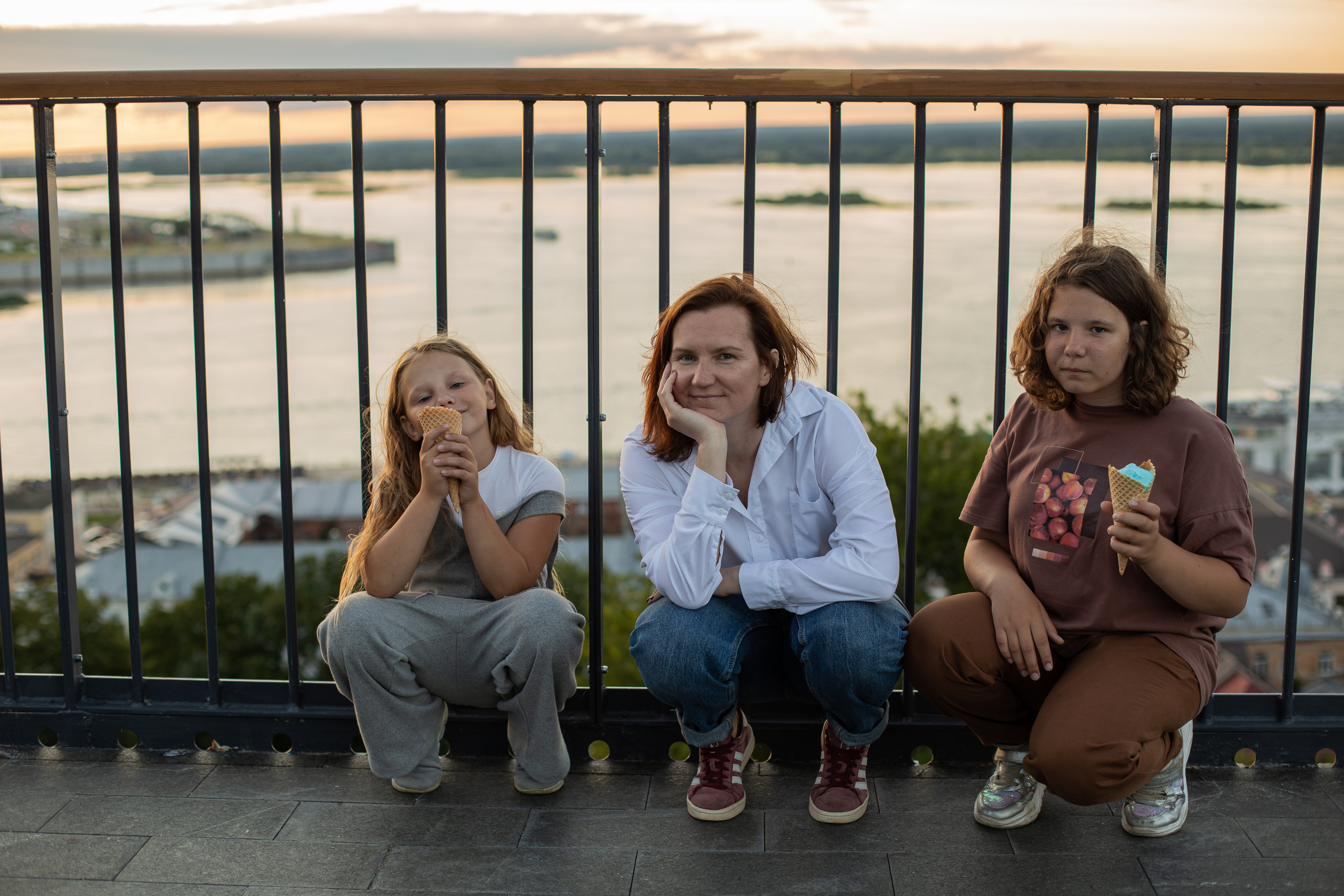 Ирина, Аврора и Рената в гостях в НН. Фотограф в Черногории — семейная фотосессия с детьми, лавстори,