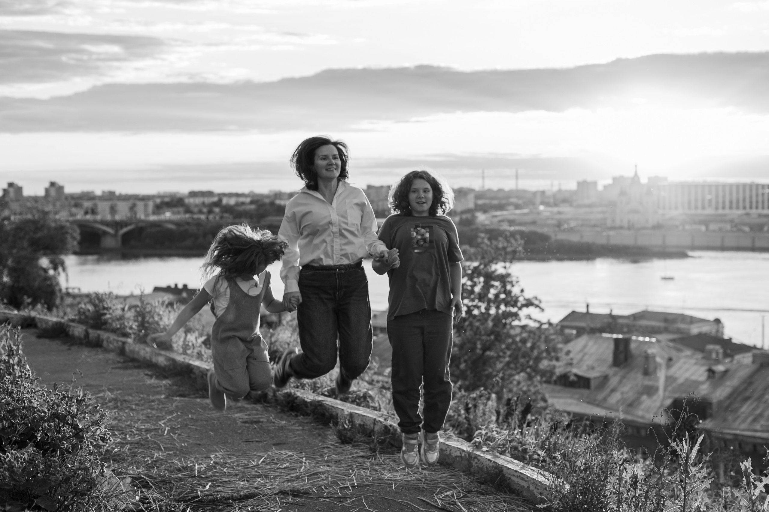 Ирина, Аврора и Рената в гостях в НН. Фотограф в Черногории — семейная фотосессия с детьми, лавстори,